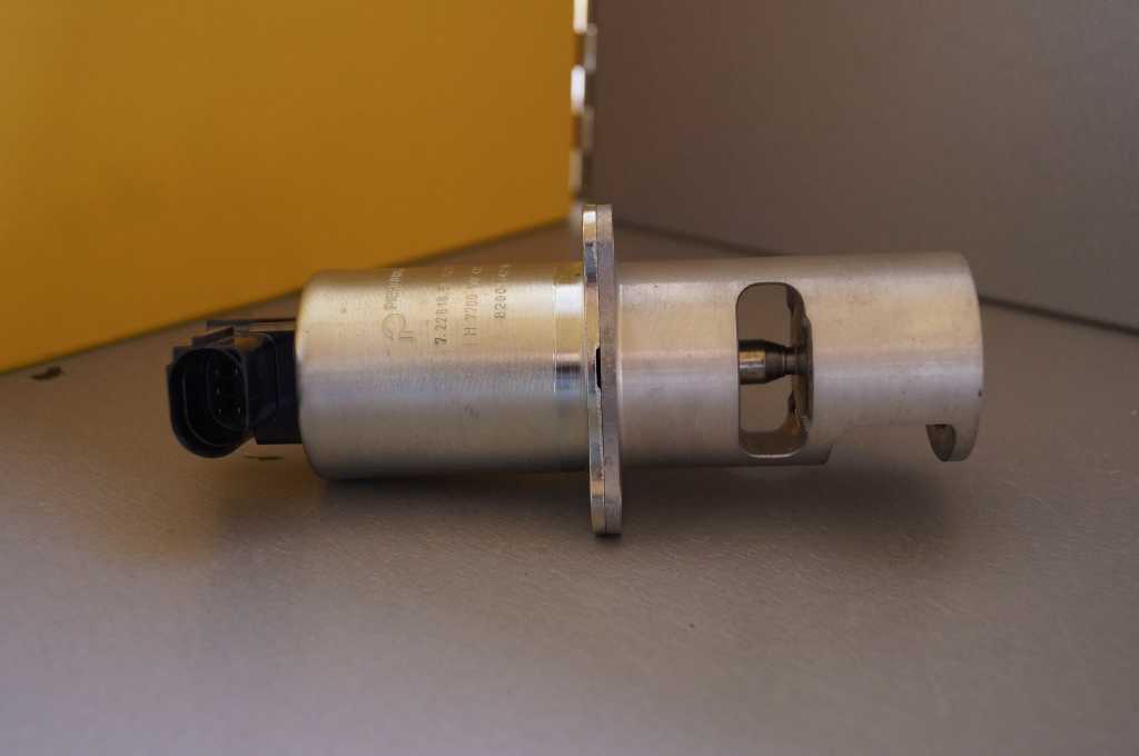 Клапан EGR Renault Trafic 2, 1.9, 7700107471 8200542997 OE
