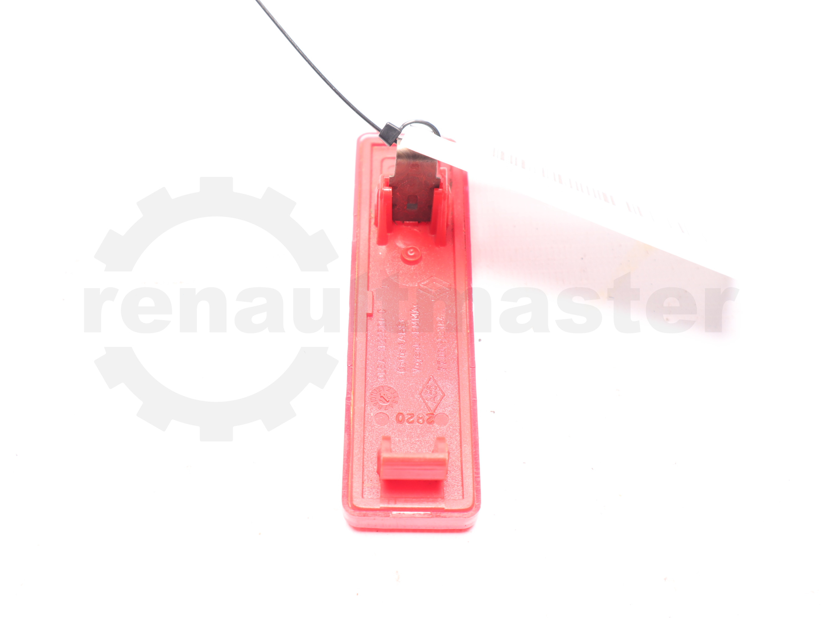 Світловідбивач (катафот) в задній бампер Renault Trafic (Opel Vivaro, Nissan NV300) 2014 -, 7700353184 Б/В