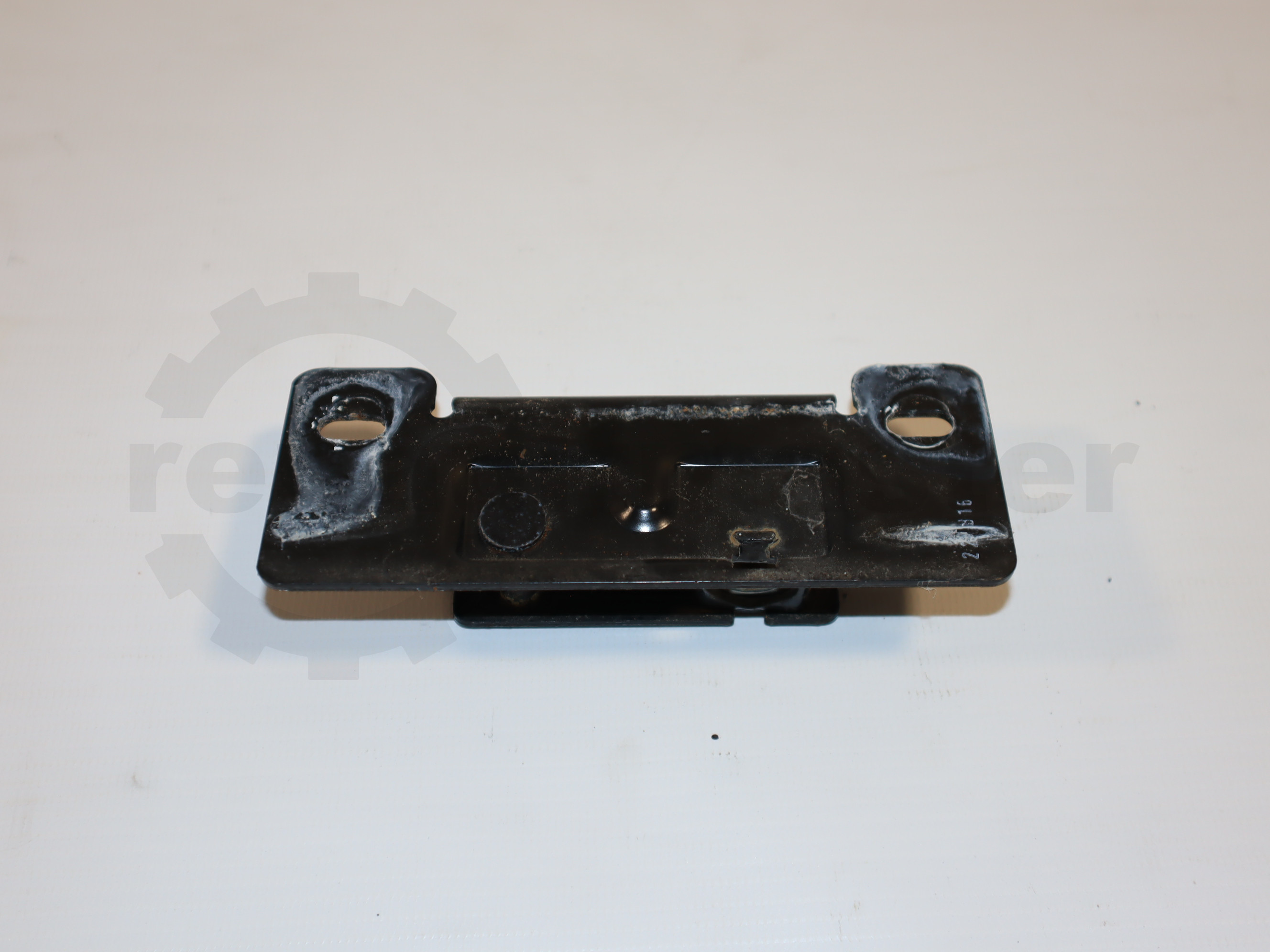 Защолка замка задніх дверей верхня Renault Trafic (Opel Vivaro, Nissan NV300) 2014 -, 8210001270 Б/В