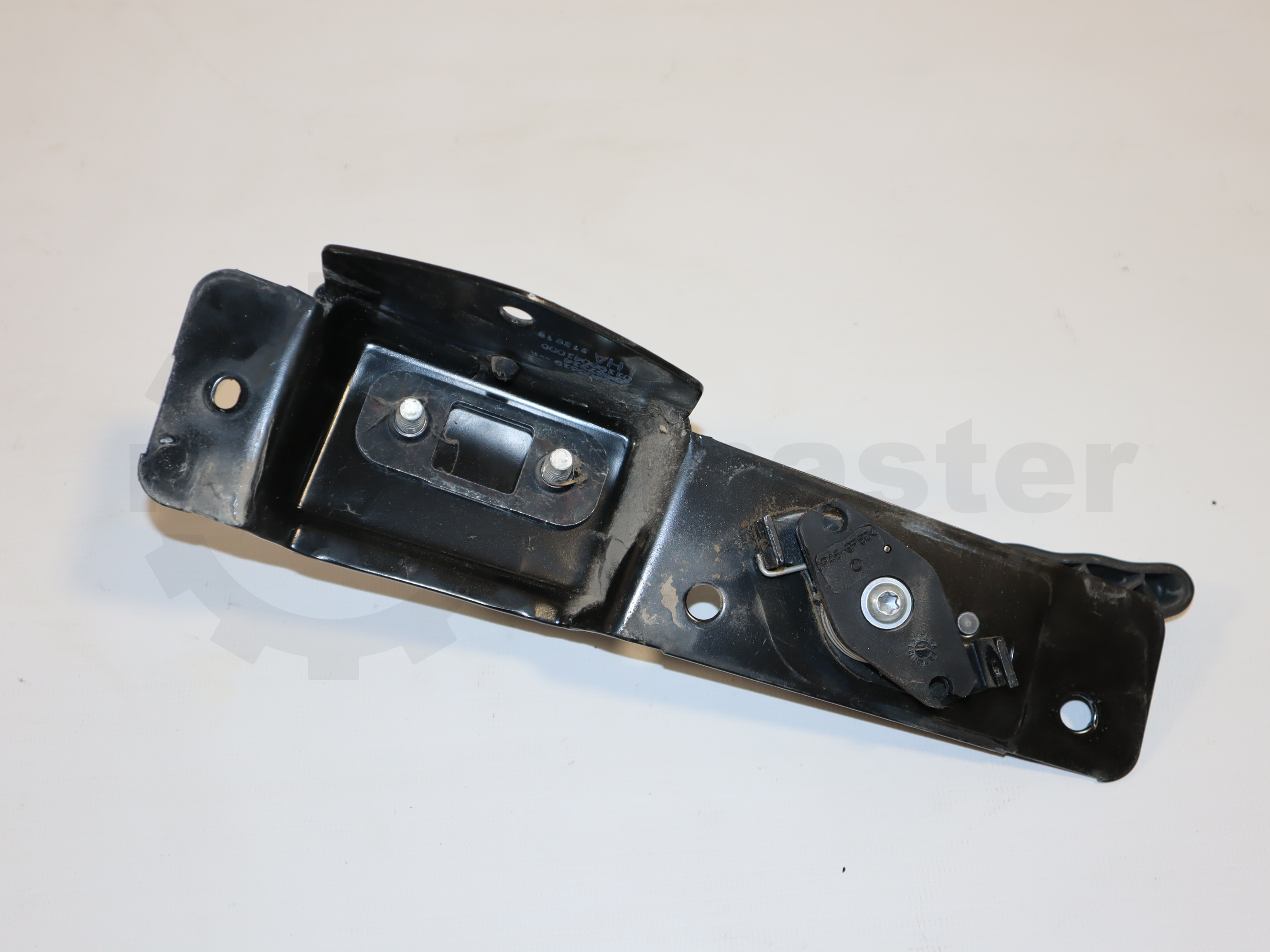 Ручка + скоба замка задніх дверей Renault Trafic (Opel Vivaro, Nissan NV300) 2014 -, 8200323112 Б/В