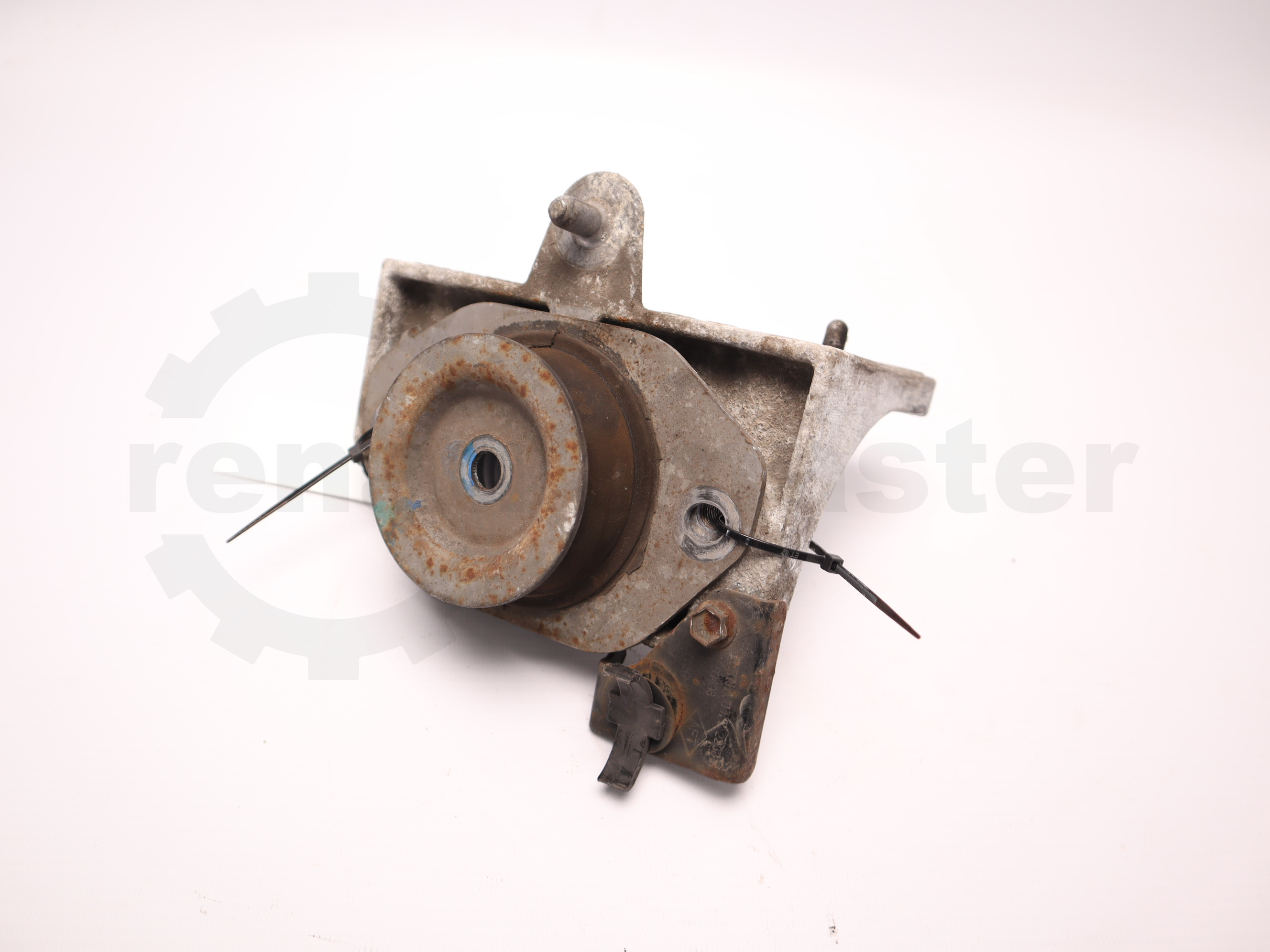 Кронштейн подушки лівої Renault Trafic 1.9 (Vivaro, Primastar), 8200219372 Б/В