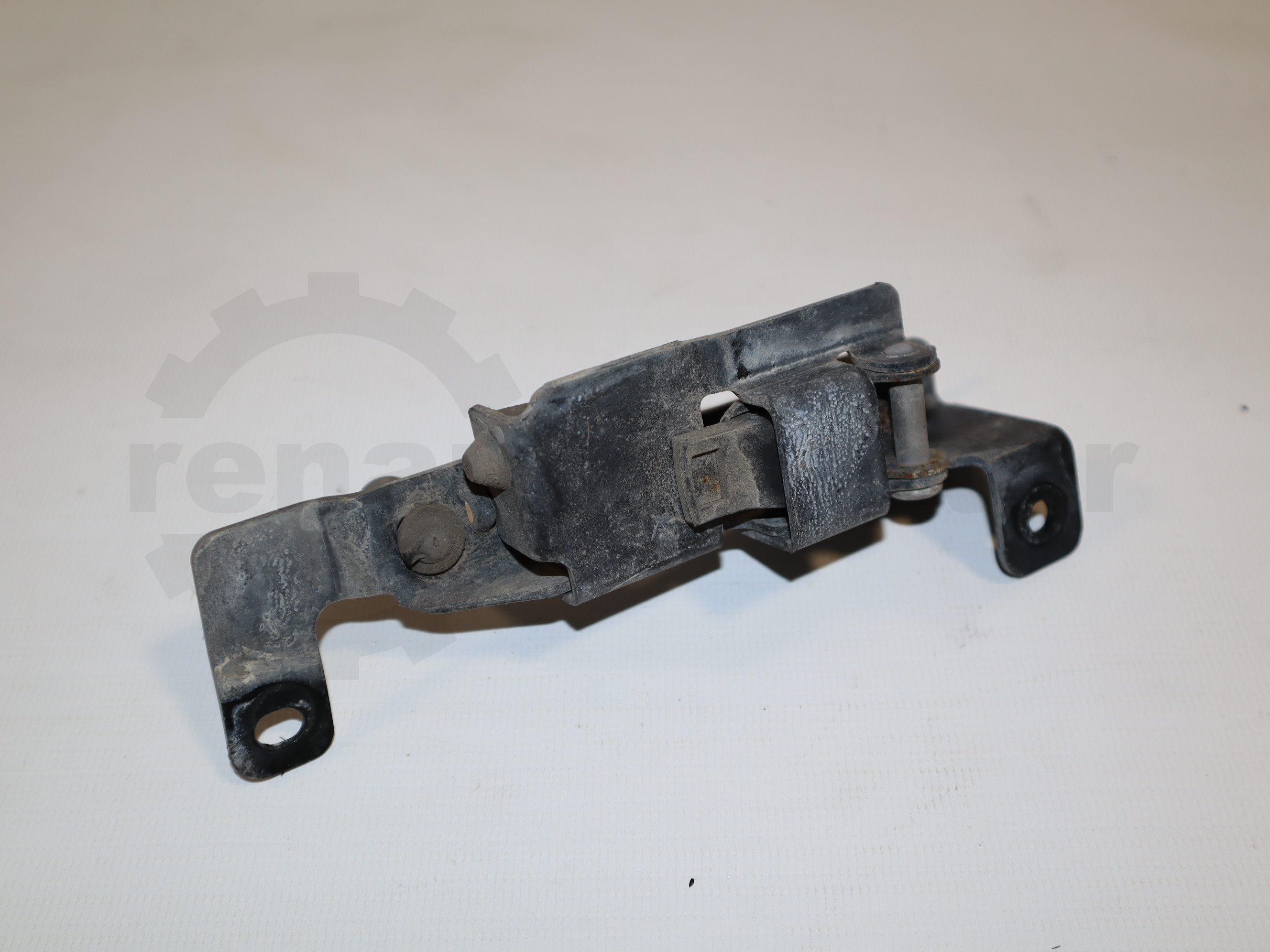 Обмежувач нижнього ролика правих розсувних дверей Renault Trafic (Opel Vivaro, Nissan NV300) 2014 -, 7700312381 Б/В