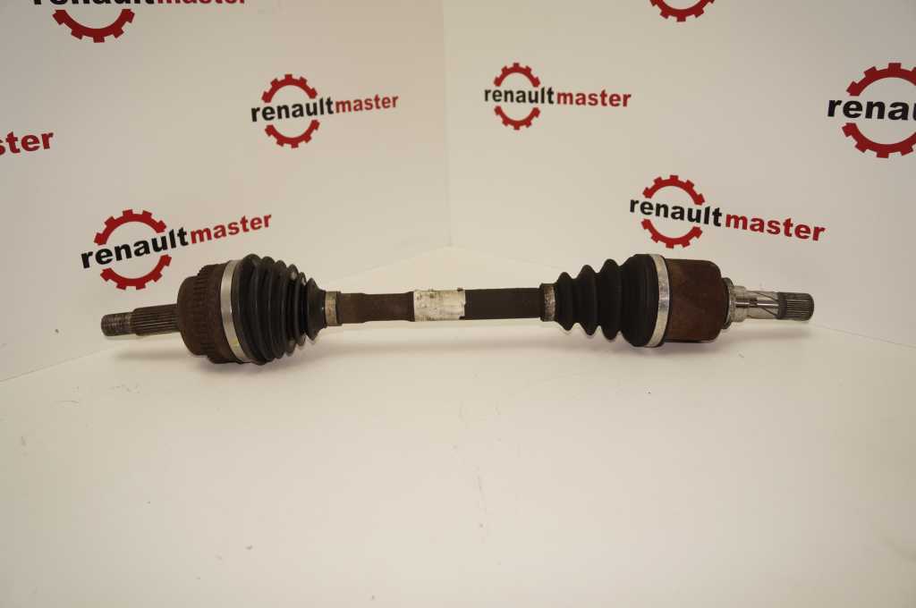 Піввісь ліва Renault Master 2.5 (Opel Movano,Nissan Interstar) 2007-2010, 8200776533 Б/В