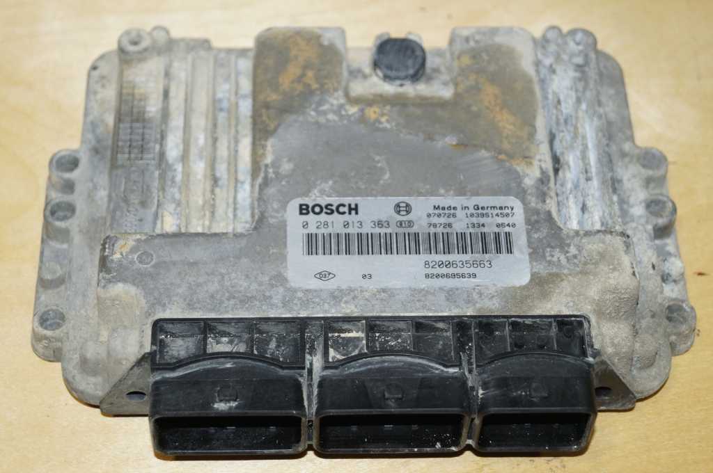 Блок управління двигуном 2.5 DCI Renault Master (Opel Movano,Nissan Interstar) 2007-2010 БУ