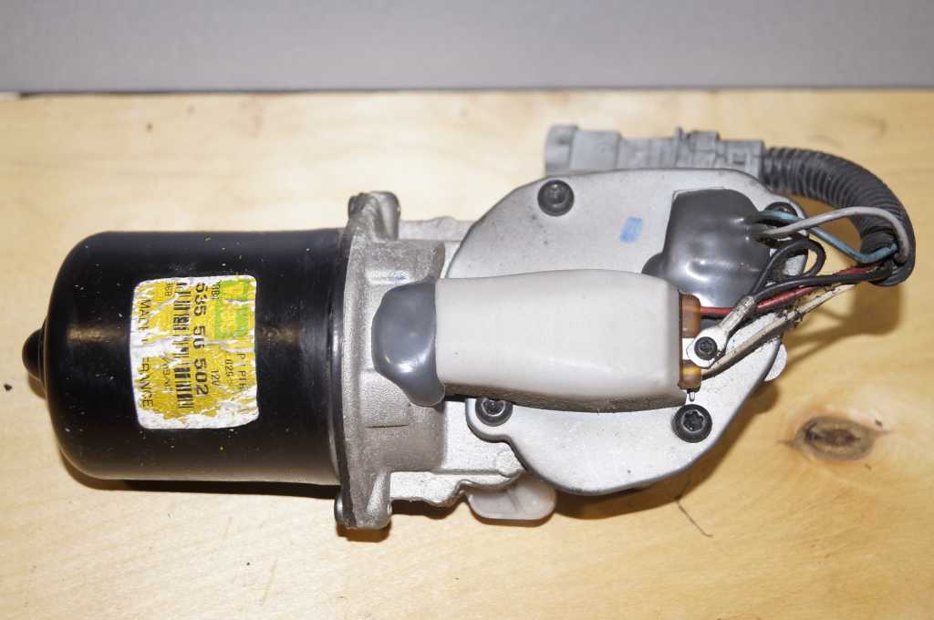Моторчик двірників Renault Master (Opel Movano,Nissan Interstar) 1998-2010 7701058169 БУ