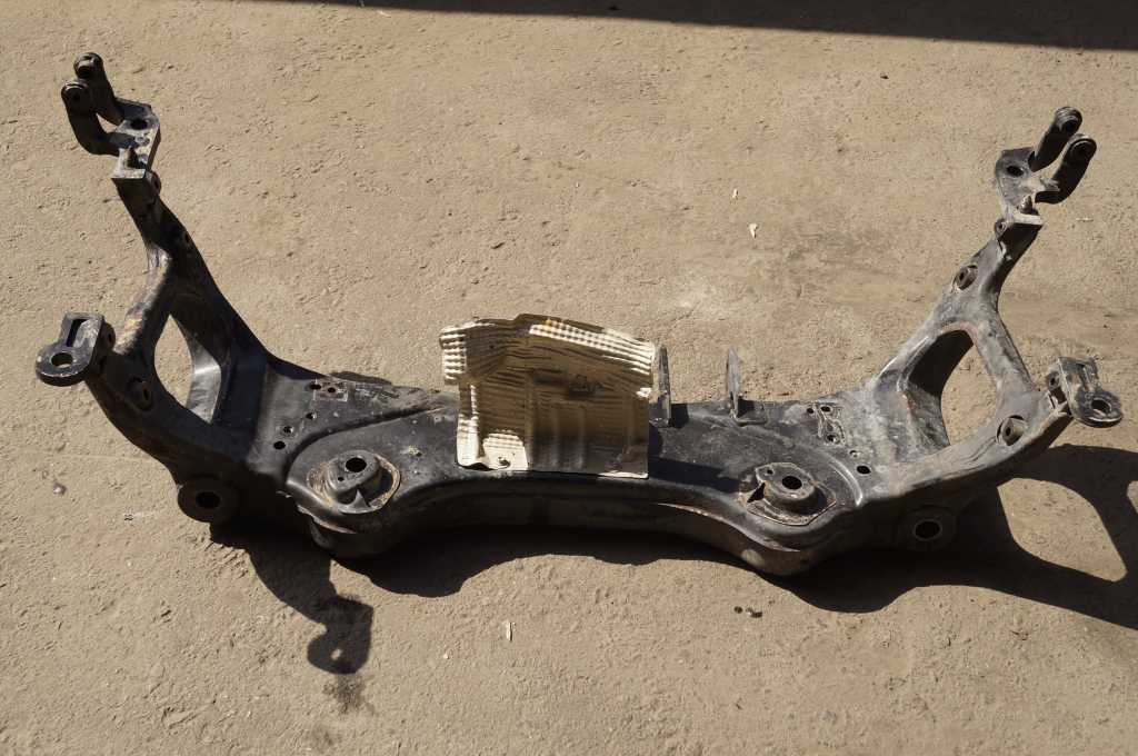 Балка передня Renault Master (Movano,Interstar) 1998-2010, 7700302019 Б/В