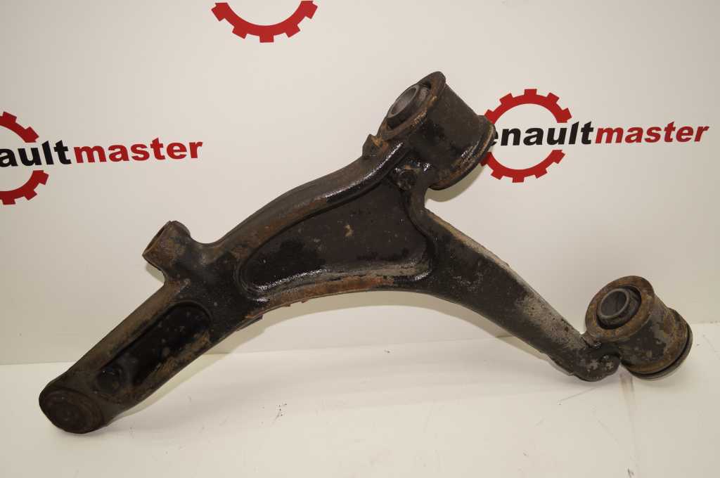 Ричаг нижній правий Renault Master (Movano,Interstar) 2003-2010, 8200767825 Б/В