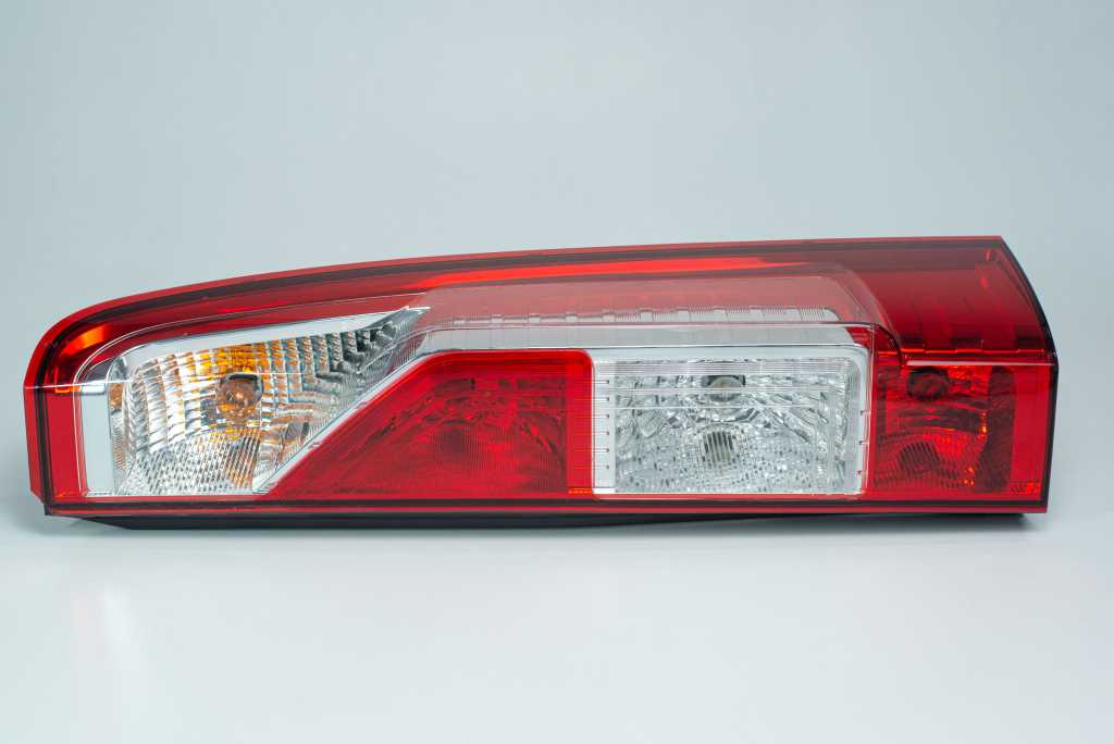 Ліхтар задній правий Renault Master (Opel Movano, Nissan NV400) 2010 -, 265500023R Б/В