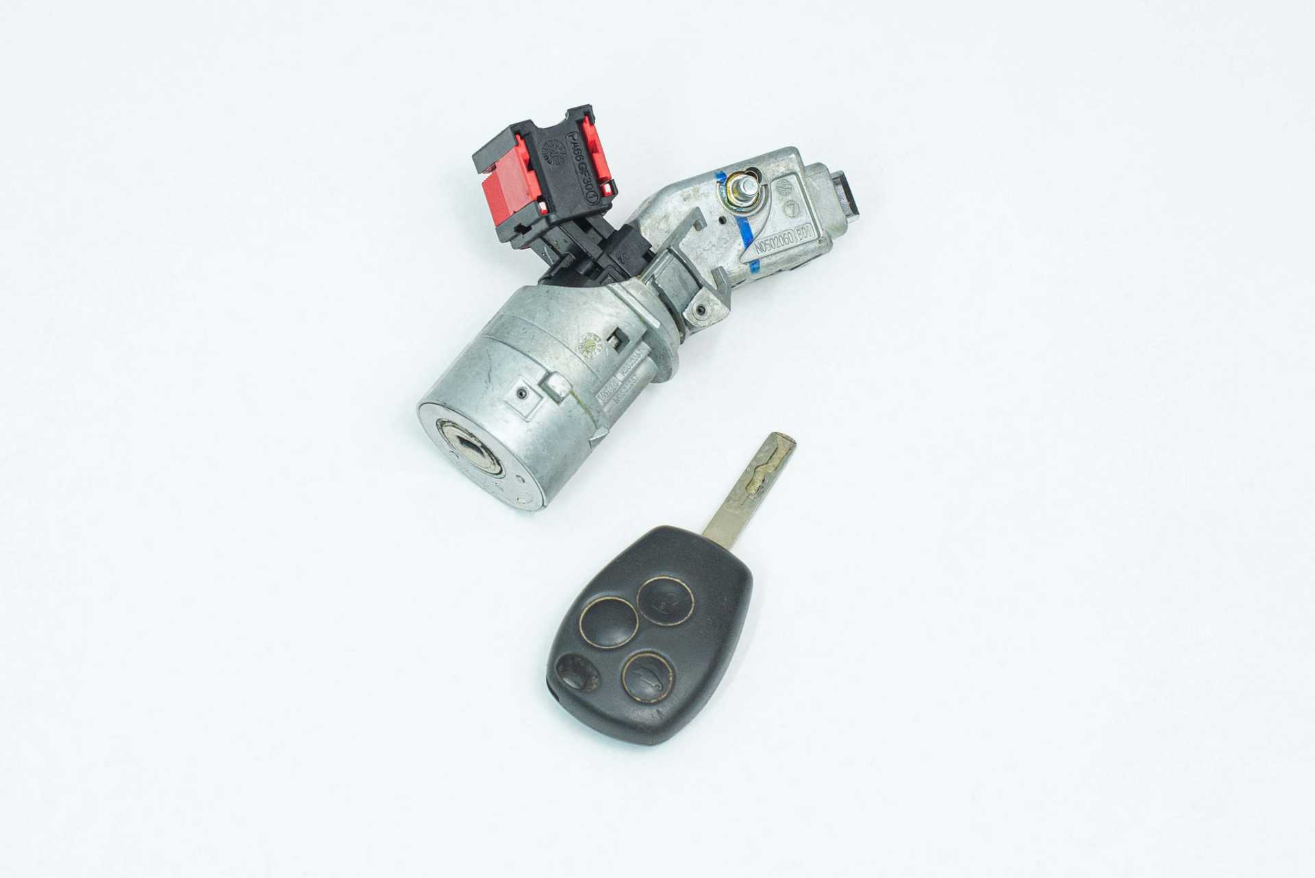 Замок запалення з ключем Renault Master (Opel Movano, Nissan NV400) 2010 -, 7701208408 Б/В