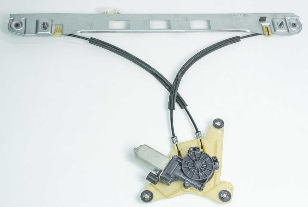 Склопідйомник електричний правий Renault Master (Opel Movano, Nissan NV400) 2010 -, 807200008R Б/В