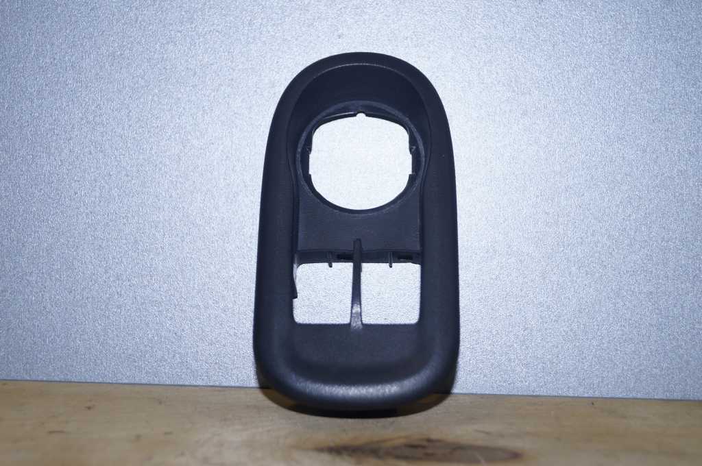 Корпус кнопок склопідйомників лівий Renault Master (Opel Movano, Nissan NV400) 2010- , 809600027R Б/В