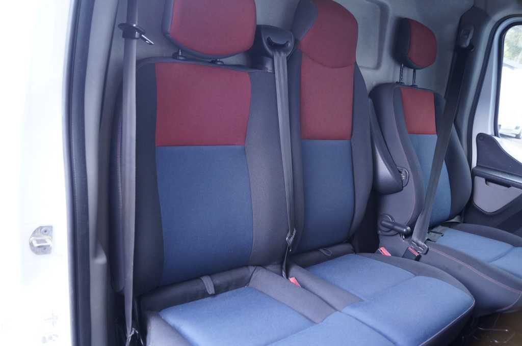 Сидіння пасажирське подвійне Renault Master 2010 -, 876010102R Б/В