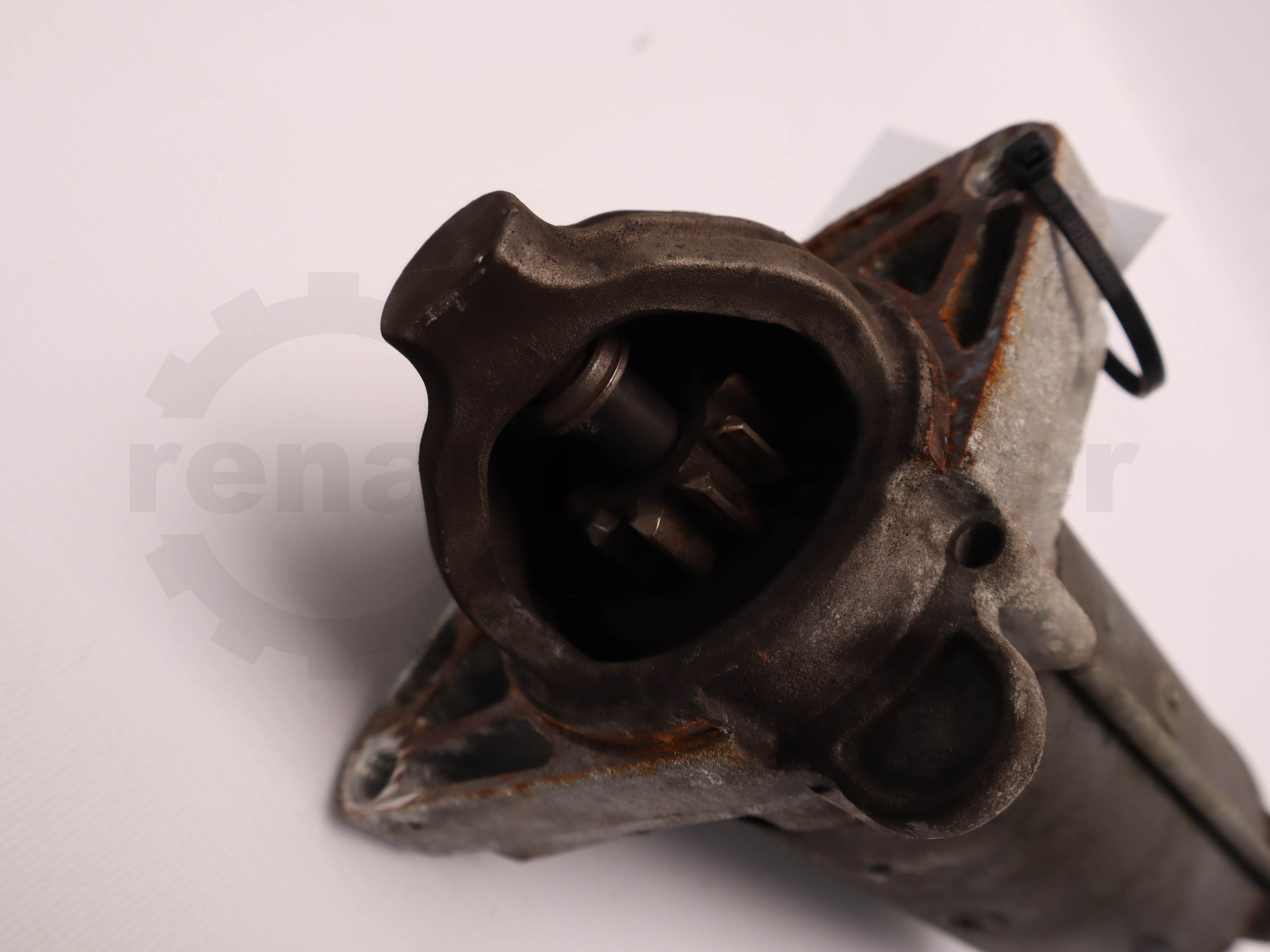 Стартер Renault Master (Opel Movano, Nissan NV400) 2010 -, 8200568535 Б/В