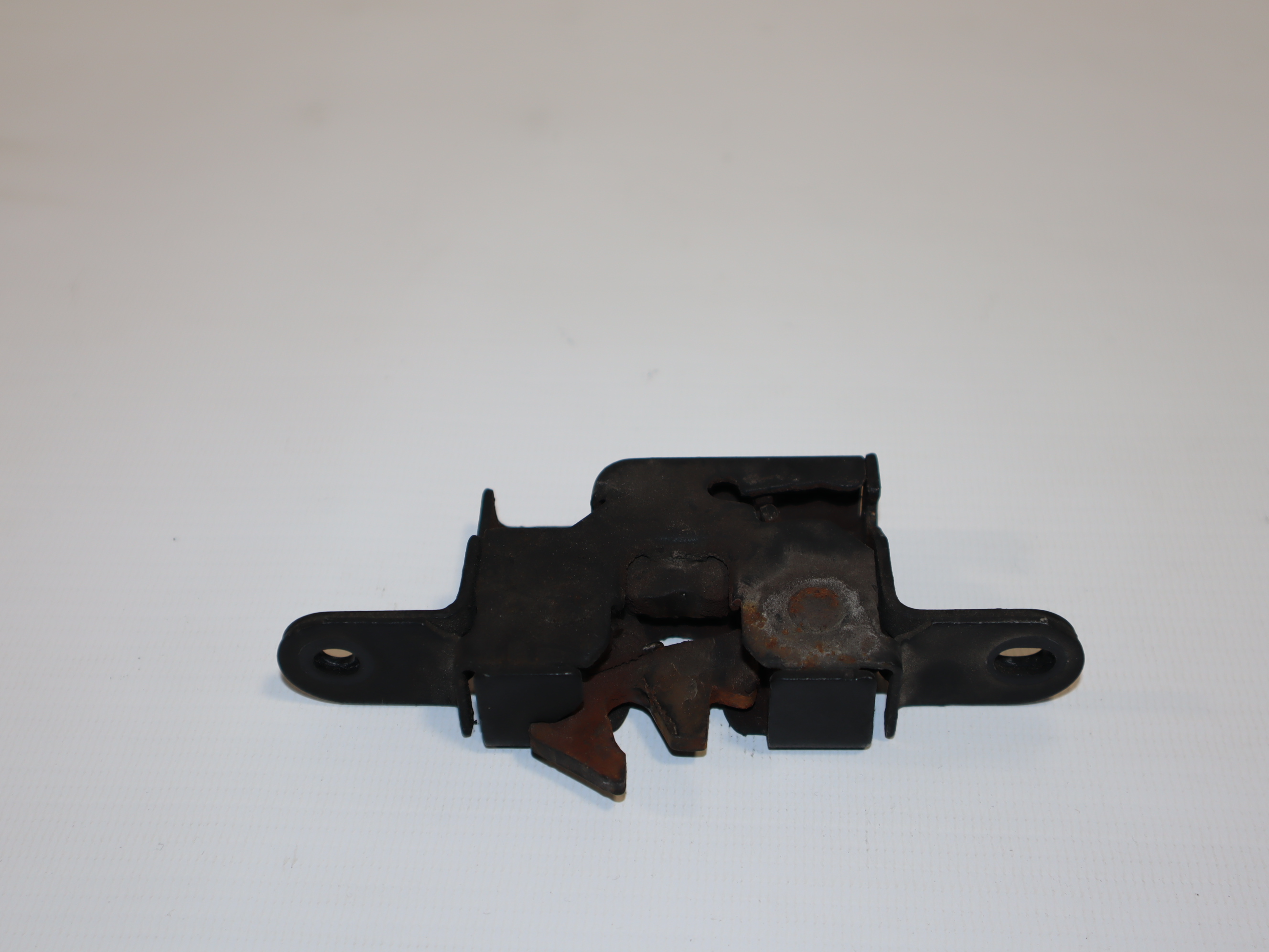 Замок капота нижній Renault Master (Opel Movano, Nissan NV400) 2010 -, 656013497R Б/В