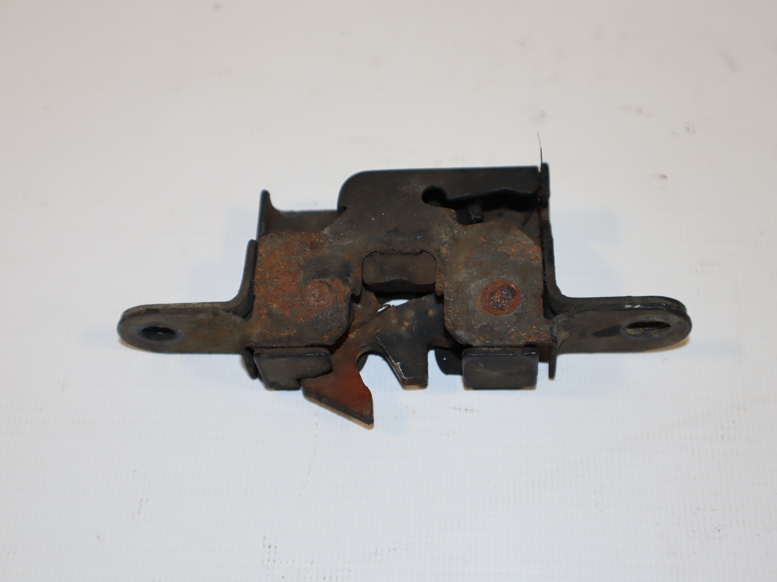 Замок капота нижній Renault Master (Opel Movano, Nissan NV400) 2010 -, 656013497R Б/В