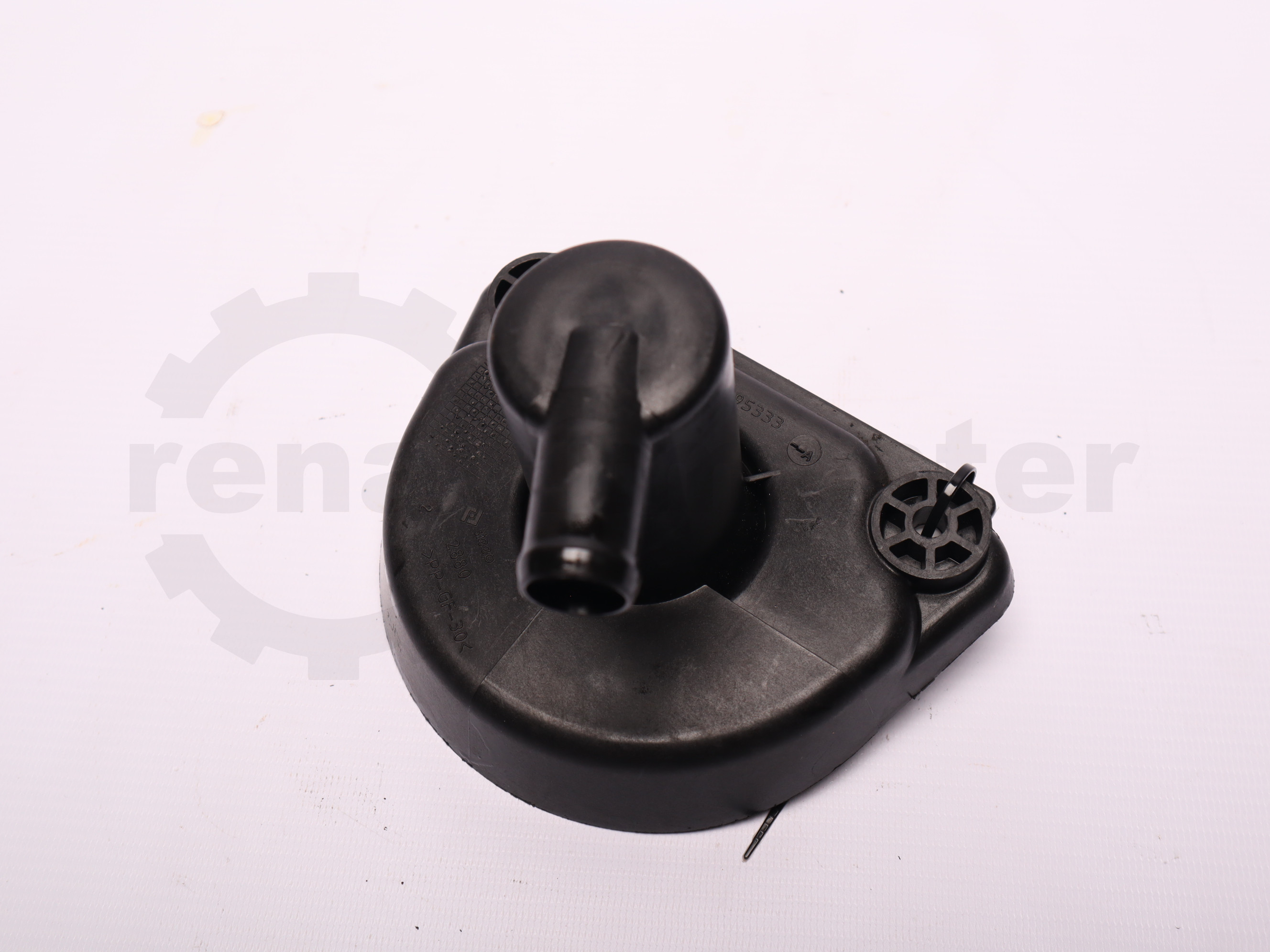 Заливна горловина для масла Renault Master/Trafic (Opel Movano/Vivaro, Nissan NV400/NV300) 2010 -, 8200795333 Б/В