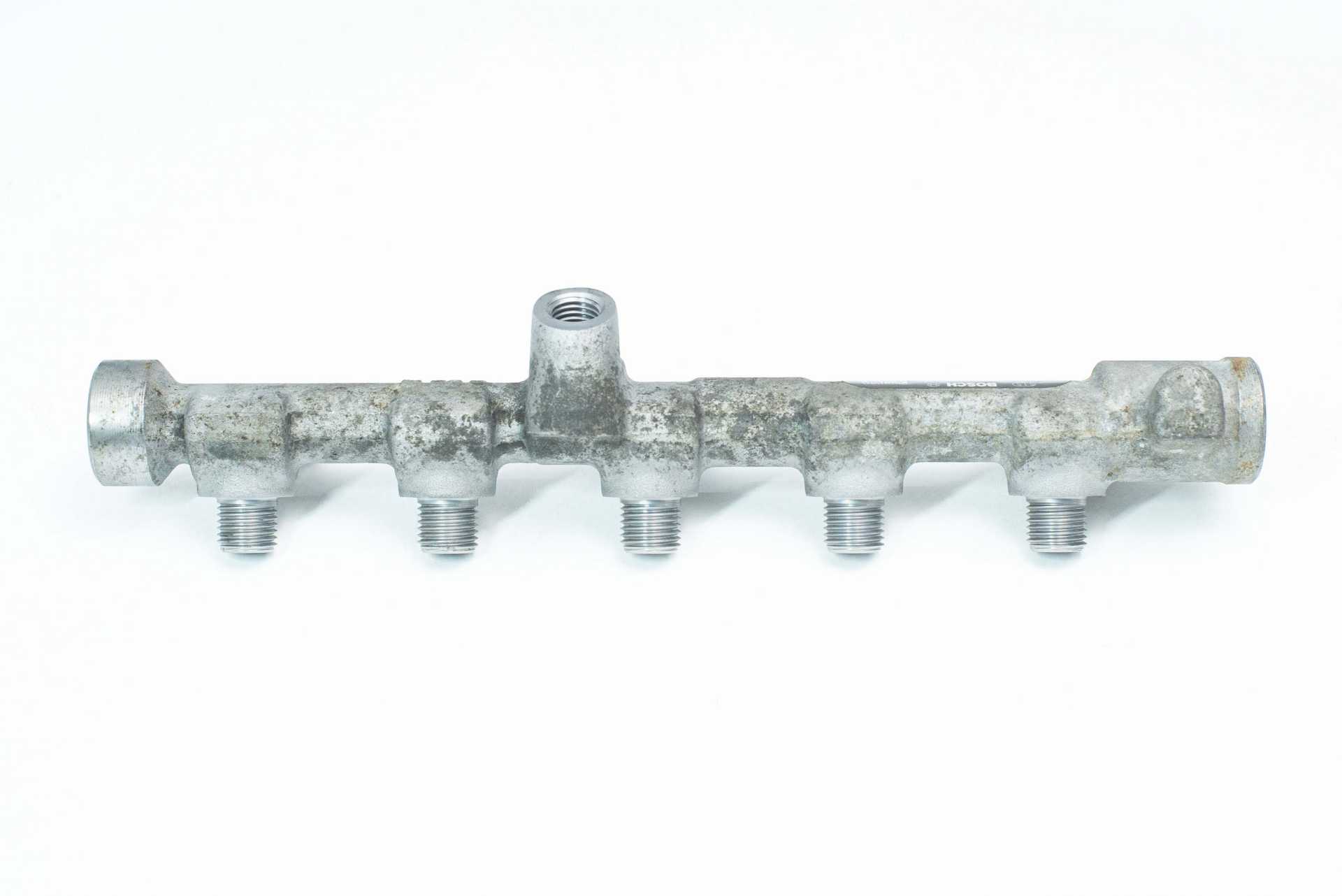 Паливна рейка Renault Master (Opel Movano, Nissan NV400) 2010 -, 175215697R Б/В