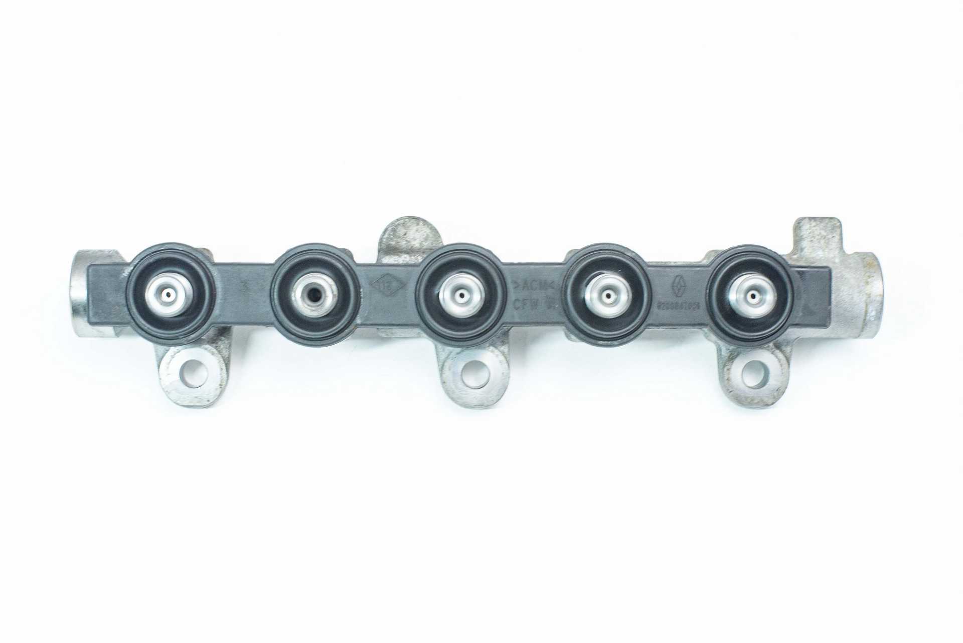 Паливна рейка Renault Master (Opel Movano, Nissan NV400) 2010 -, 175215697R Б/В