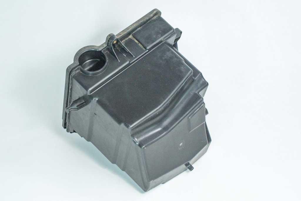 Корпус блока запобіжників (великий) Renault Master (Opel Movano, Nissan NV400) 2010 -, 243137085R Б/В
