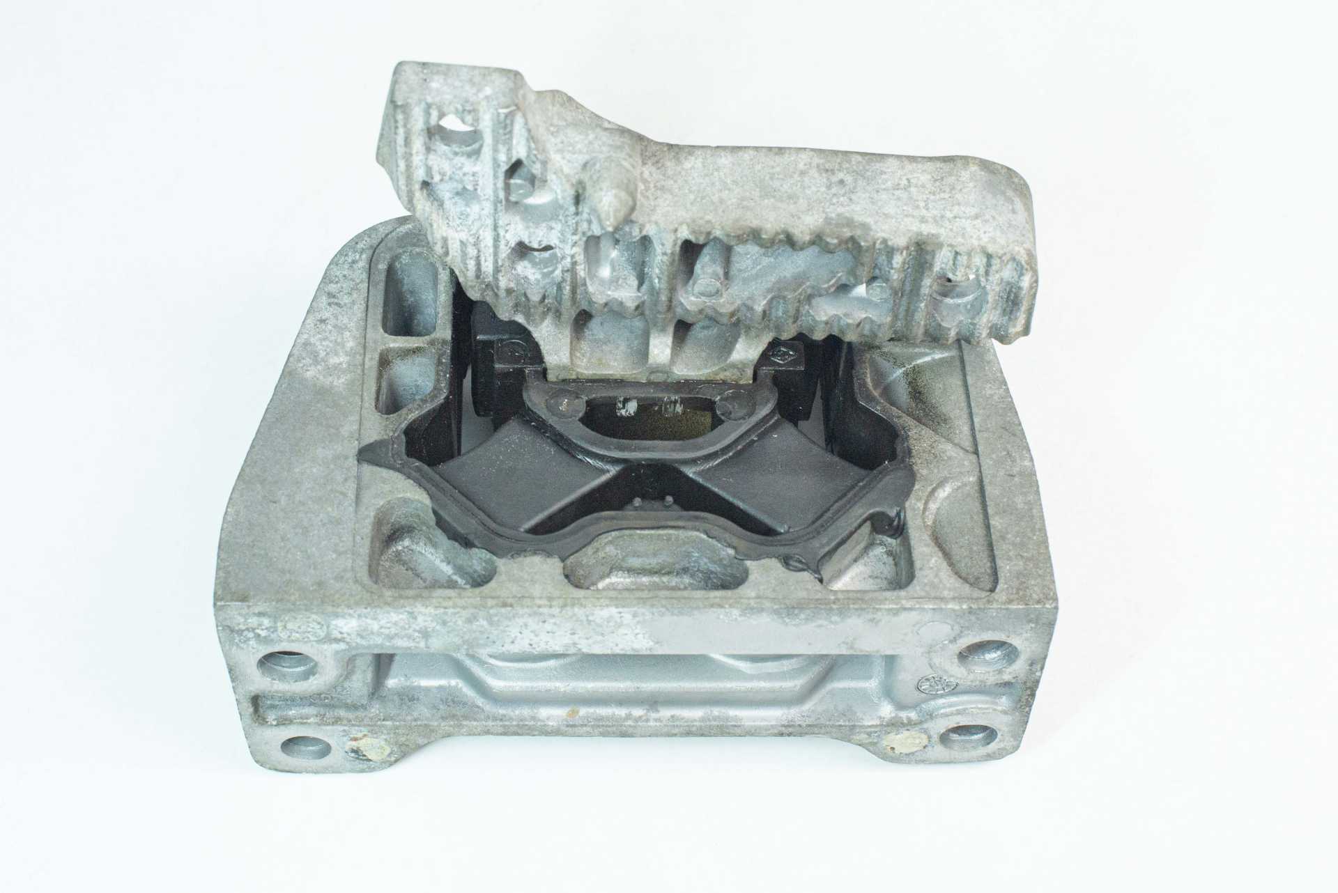 Подушка двигуна права Renault Master (Opel Movano, Nissan NV400) 2010 -, 112108180R Б/В