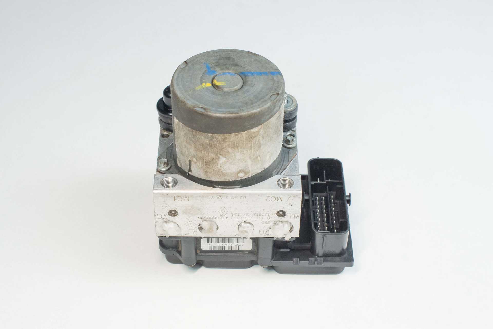 Блок ABS Renault Master (Opel Movano, Nissan NV400) 2010 -, 476600457R Б/В