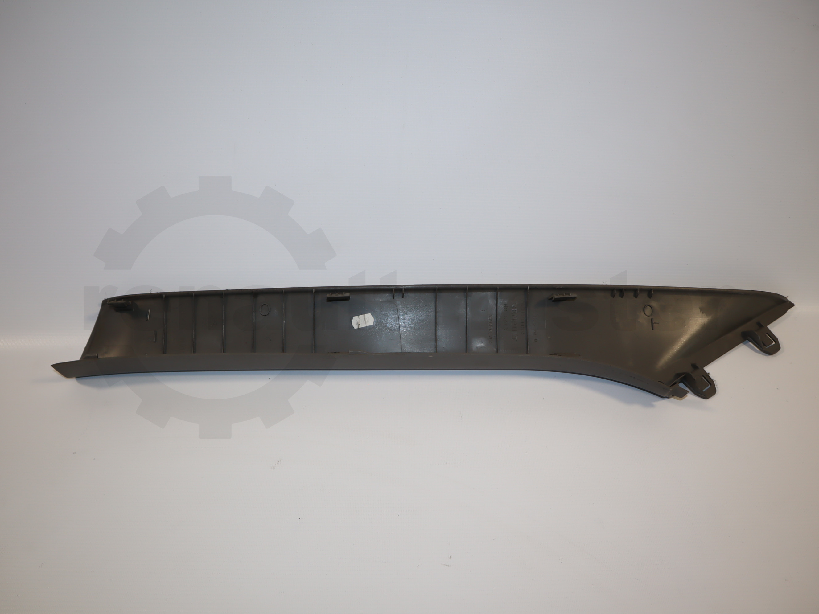 Накладка на передню стійку в салон права Renault Master (Opel Movano, Nissan NV400) 2010 -, 769110008R Б/В