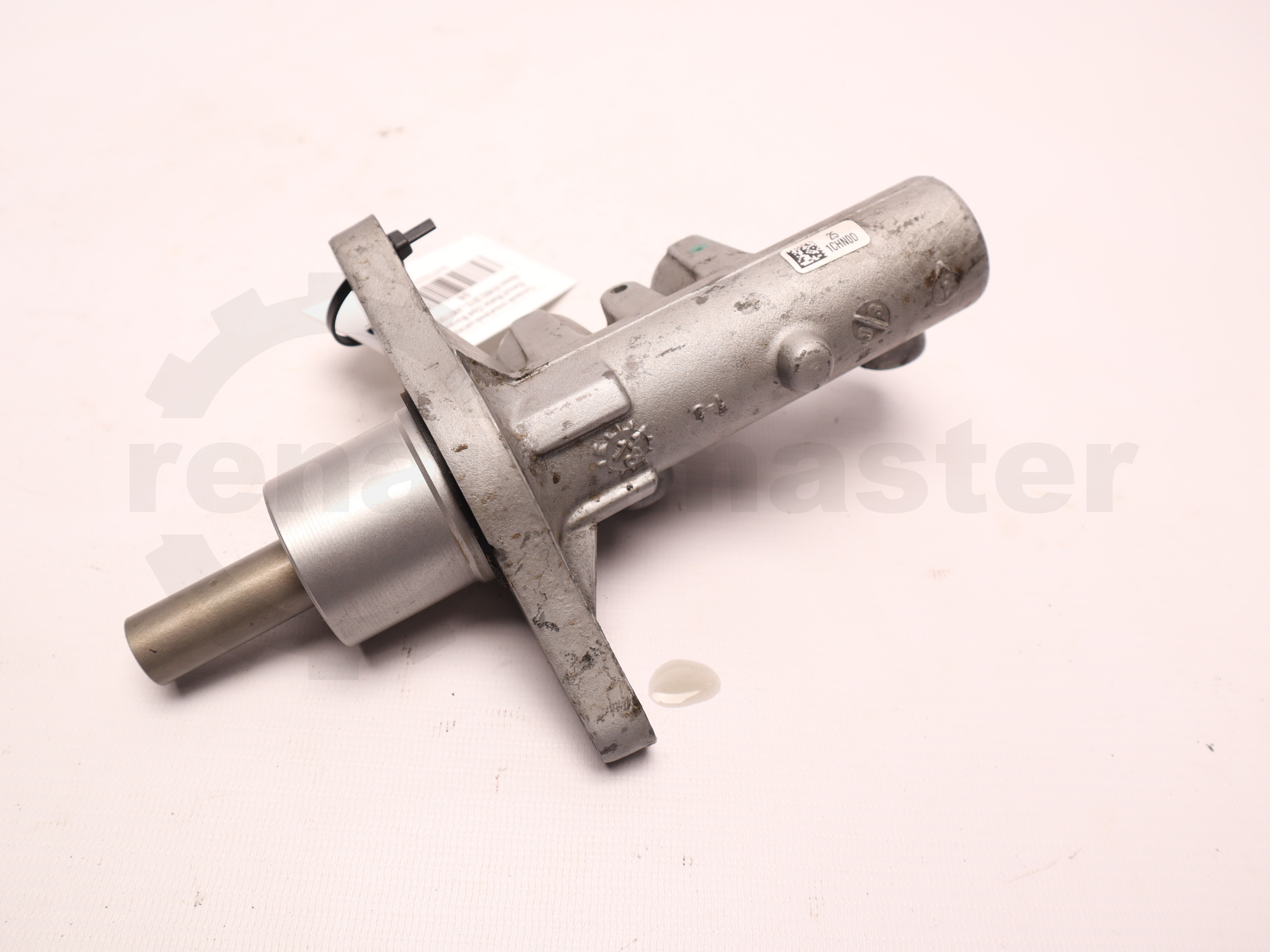 Головний гальмівний циліндр Renault Master (Opel Movano, Nissan NV400) 2010 -, 460110032R Б/В