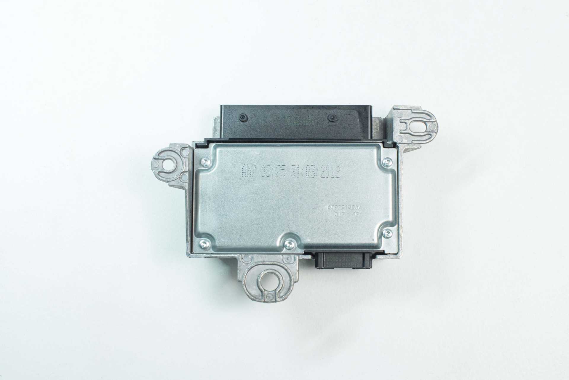 Блок управління AIR BAG (подушками безпеки) Renault Master (Opel Movano, Nissan NV400) 2010 -, 8200942210 Б/В