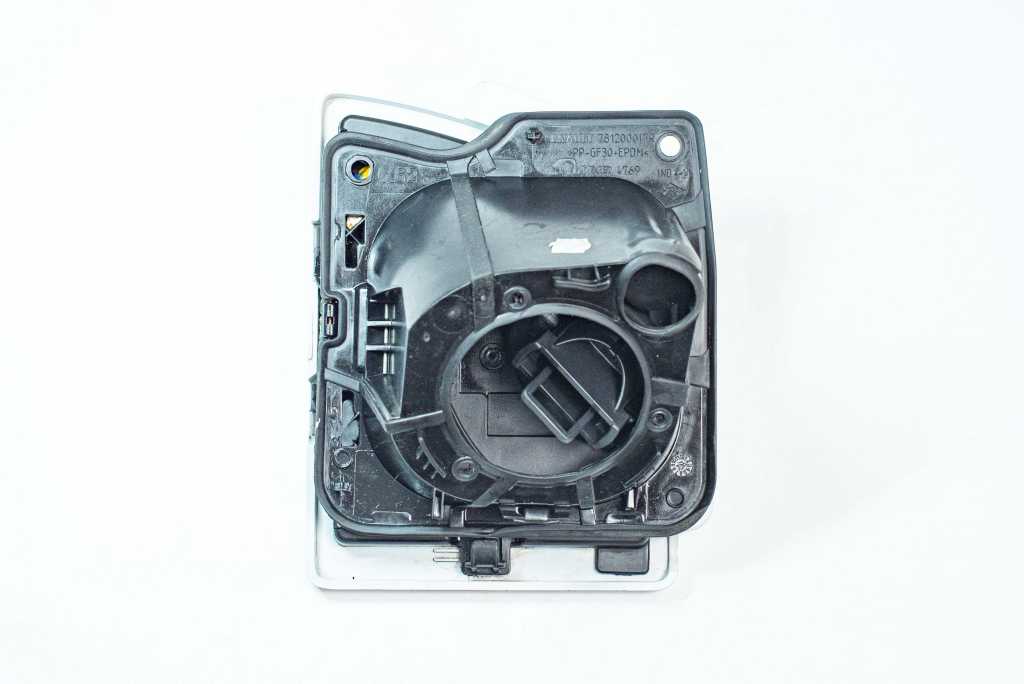 Лючок паливного бака з пробкою Renault Master (Opel Movano, Nissan NV400) 2010 -, 788300019R Б/В