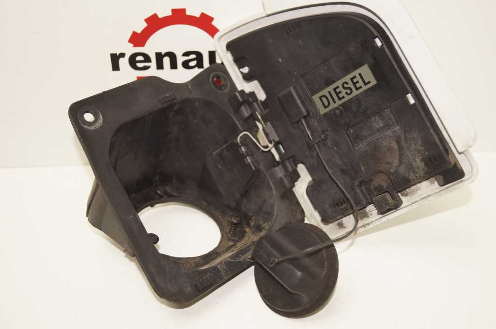 Лючок паливного бака з пробкою Renault Master (Opel Movano, Nissan NV400) 2010 -, 788300019R Б/В