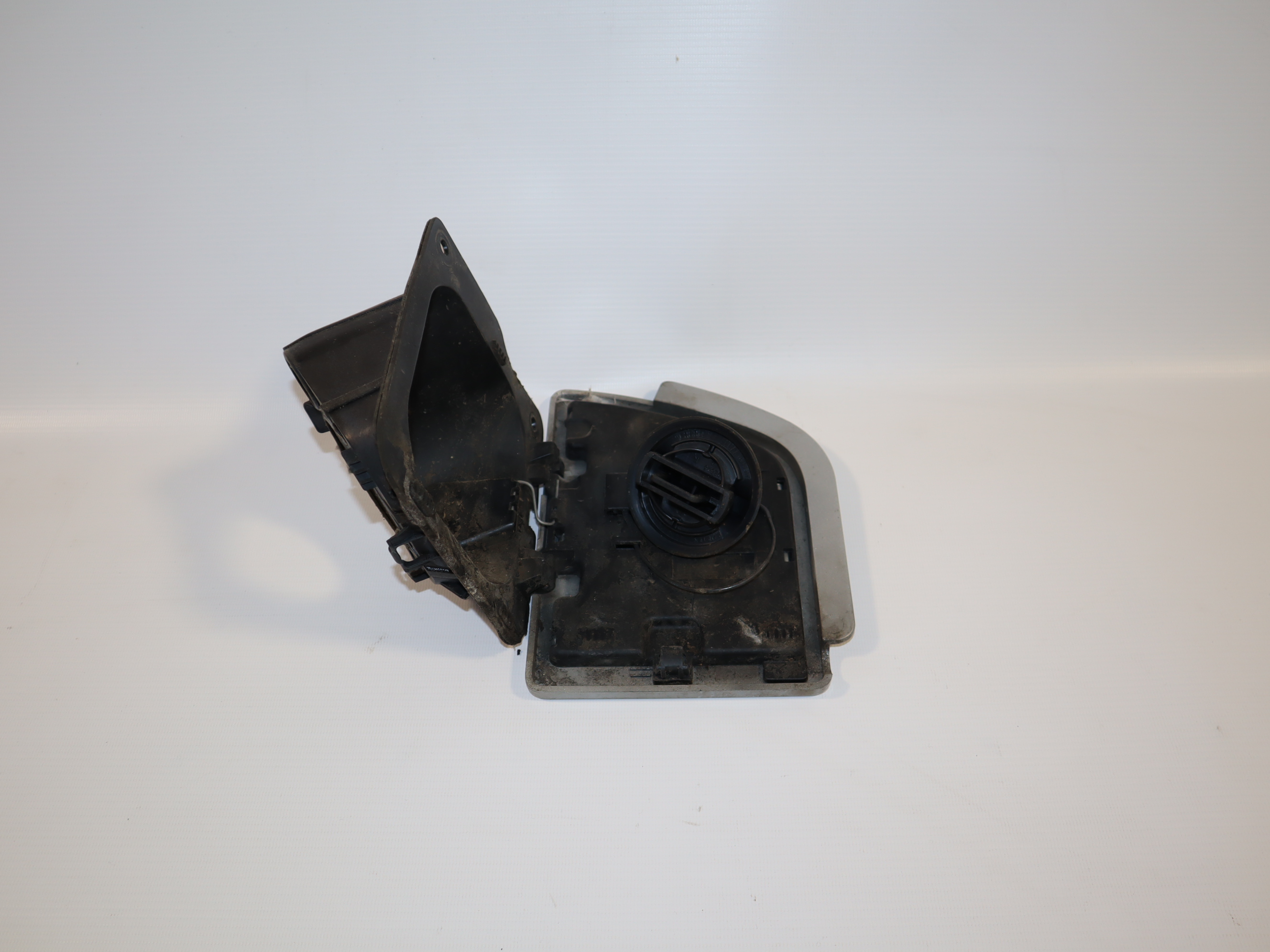 Лючок паливного бака з пробкою Renault Master (Opel Movano, Nissan NV400) 2010 -, 788300019R Б/В