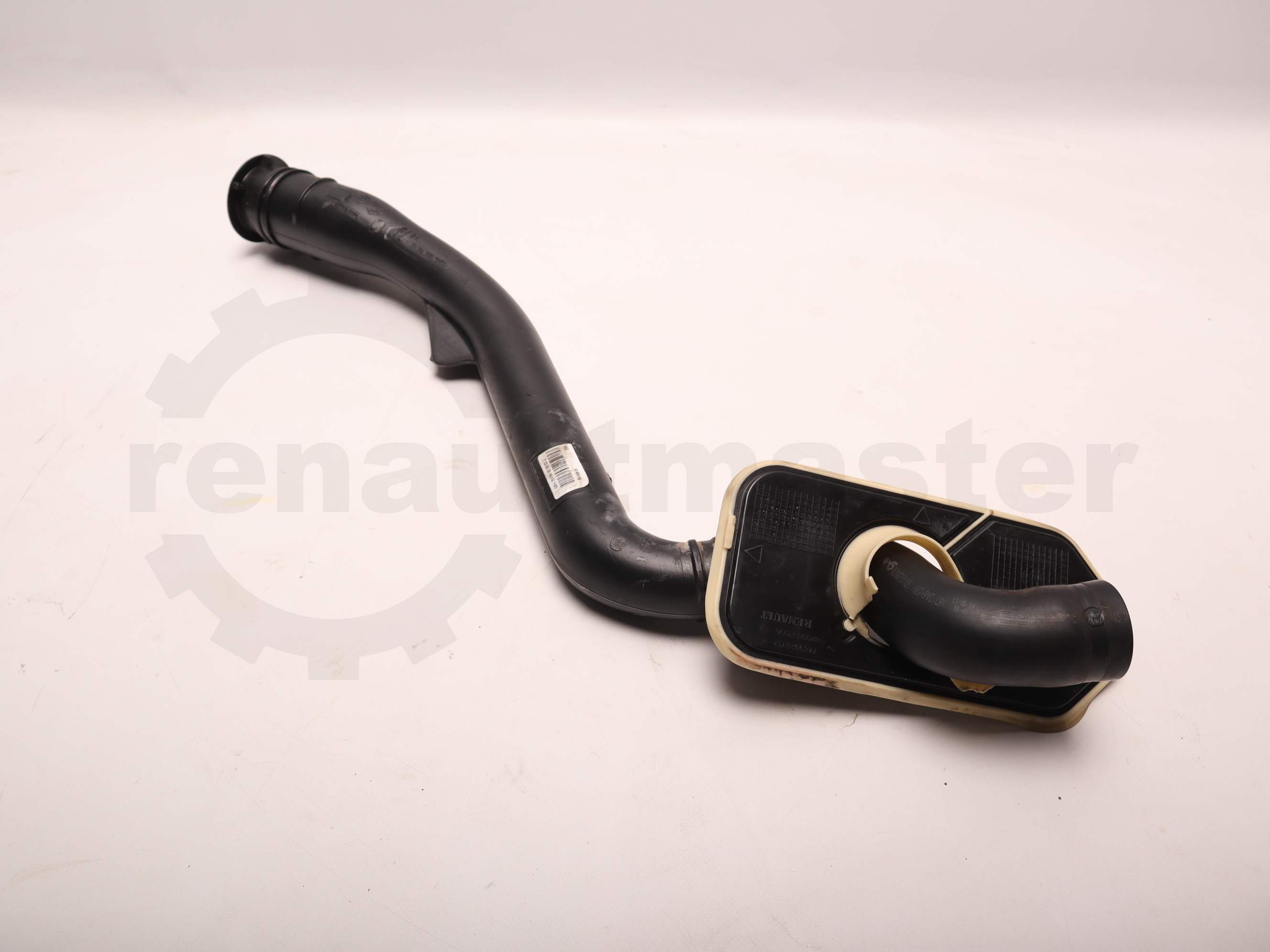 Горловина заливна паливного бака Renault Master (Opel Movano, Nissan NV400) 2010 -, 8200733103 Б/В