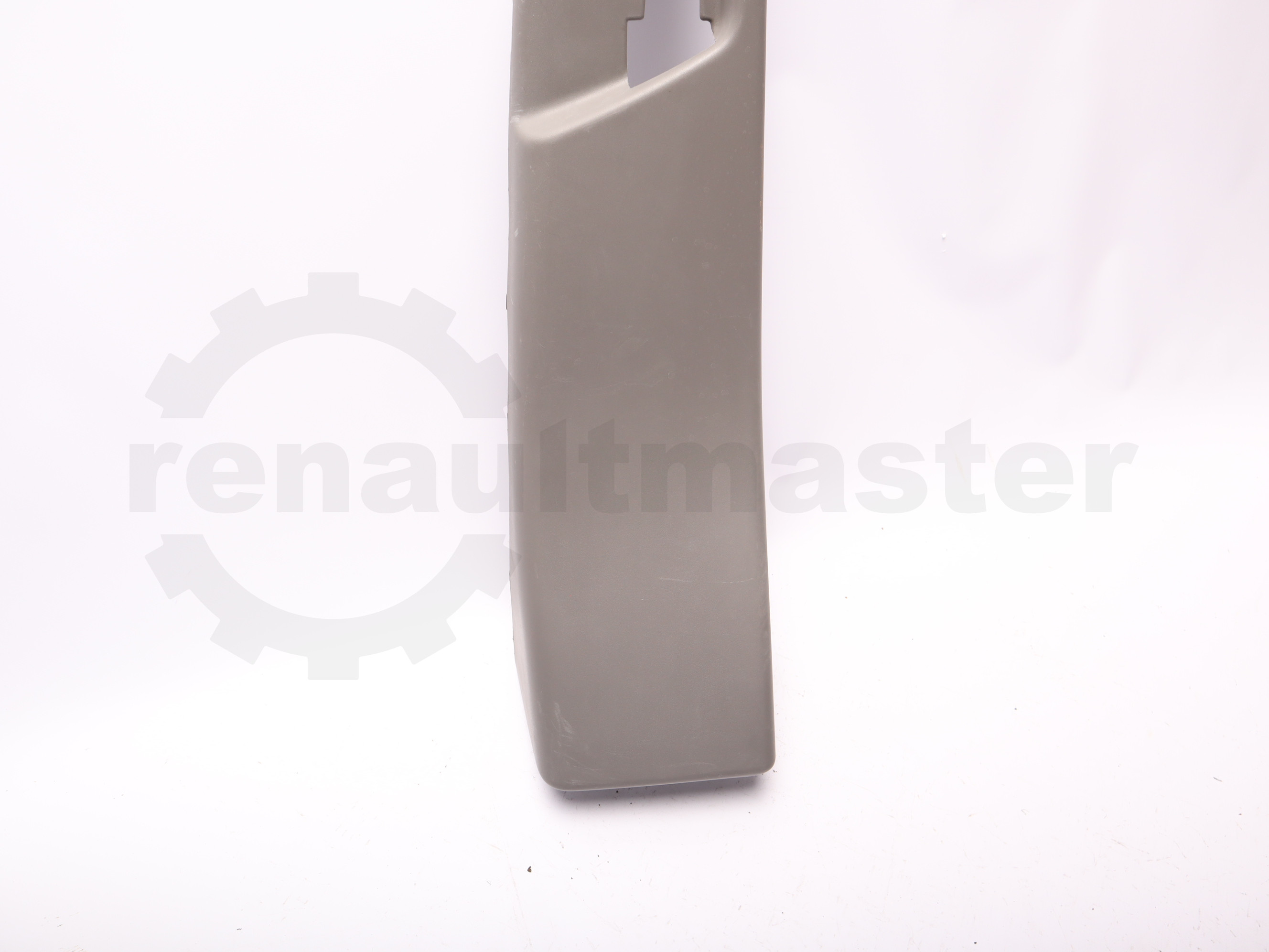 Накладка на стійку в салон права Renault Master (Opel Movano, Nissan NV400) 2010 -, 769150010R, 769150016R Б/В
