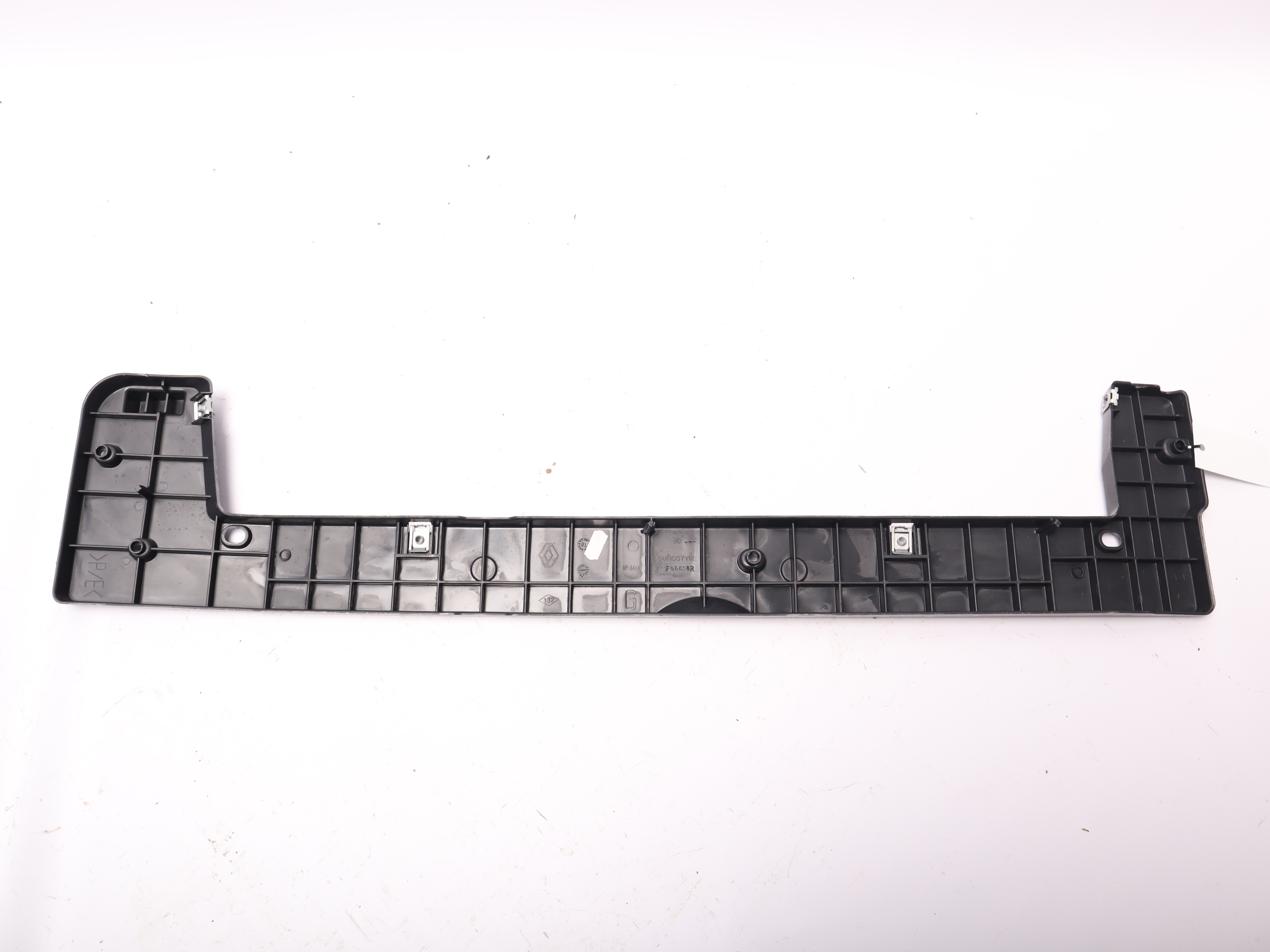 Кріплення лівої підніжки Renault Master (Opel Movano, Nissan NV400) 2010 -, 8200792036 Б/В