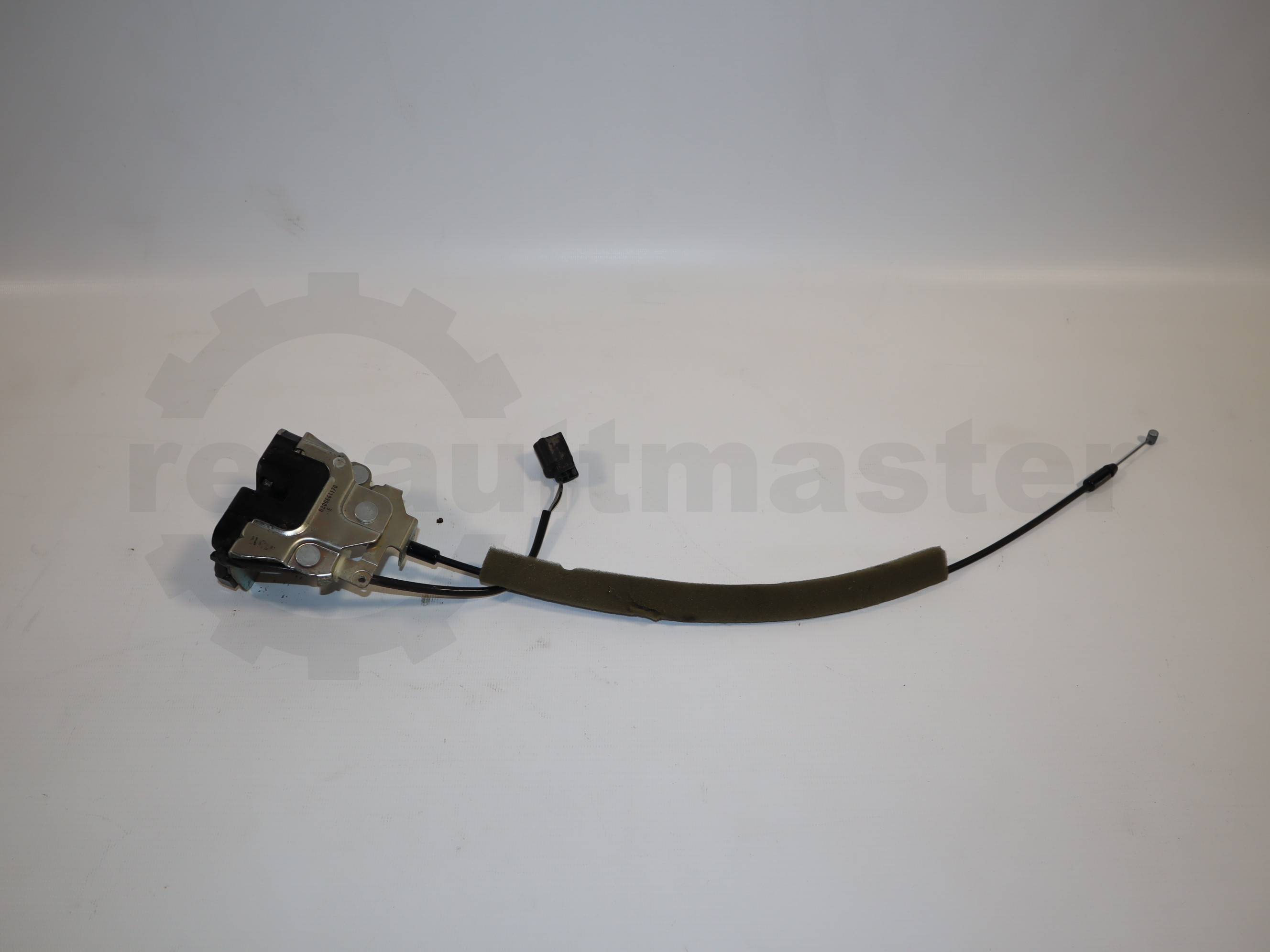 Замок задніх дверей центральний Renault Master (Opel Movano, Nissan NV400) 2010 -, 8200661170 Б/В