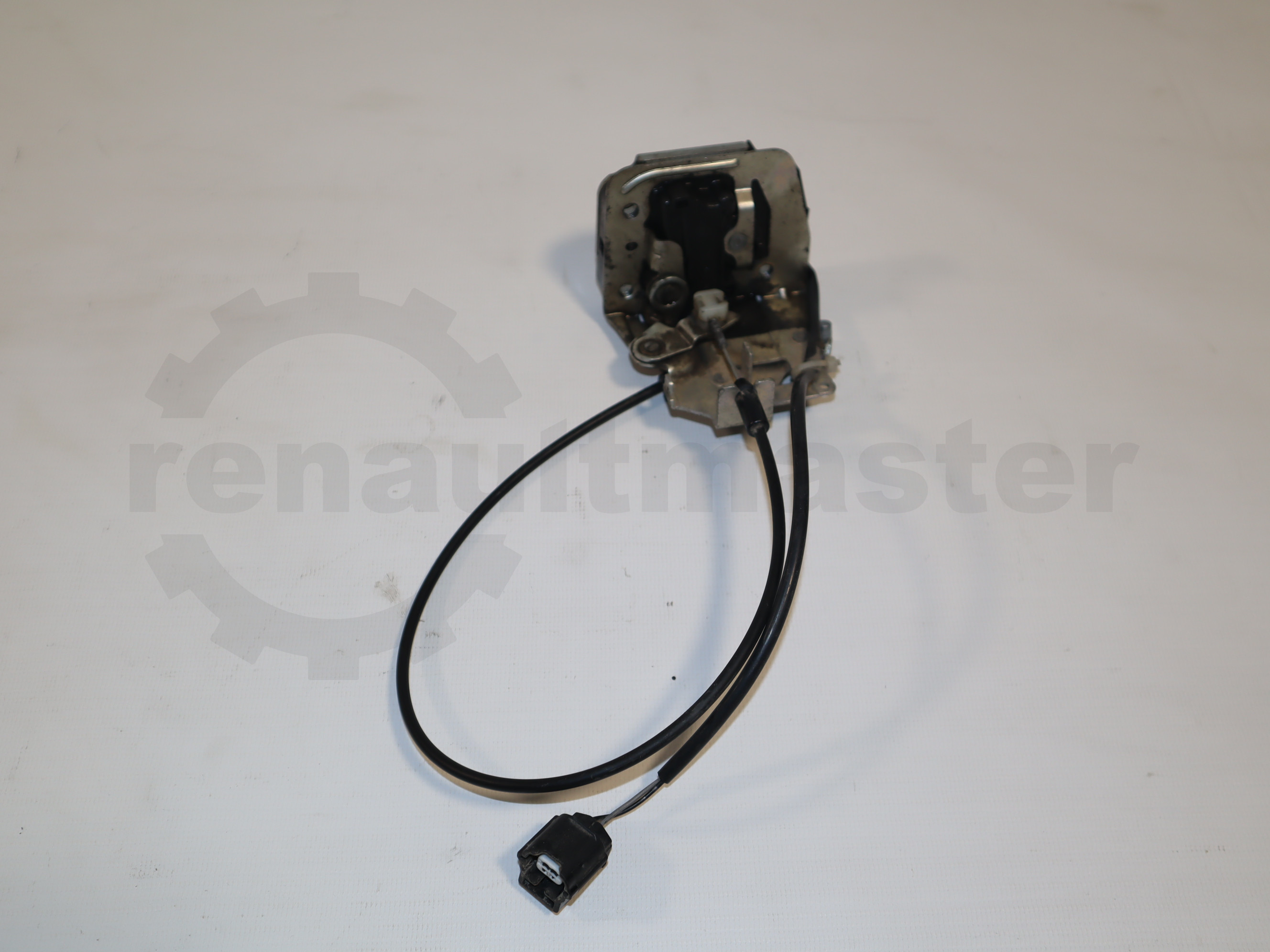 Замок задніх дверей центральний Renault Master (Opel Movano, Nissan NV400) 2010 -, 8200661170 Б/В