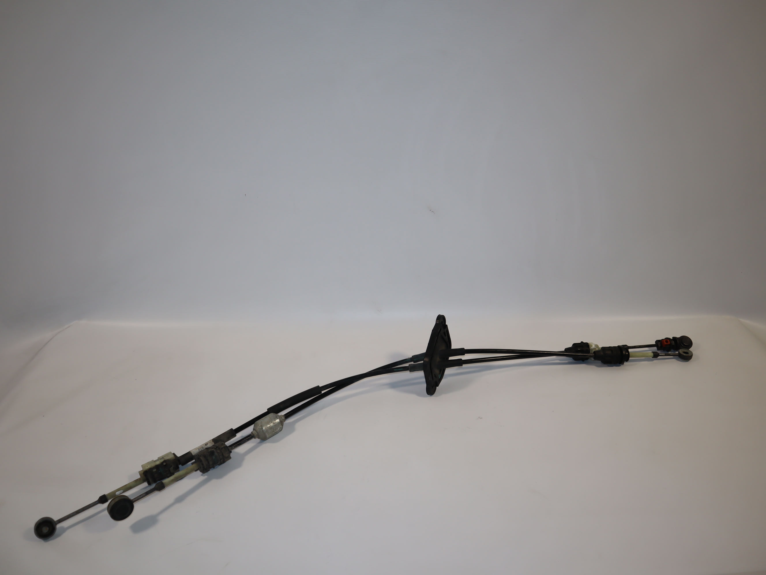 Троси перемикання передач Renault Master (Opel Movano, Nissan NV400) 2010 -, 8201083201,349352849 Б/В