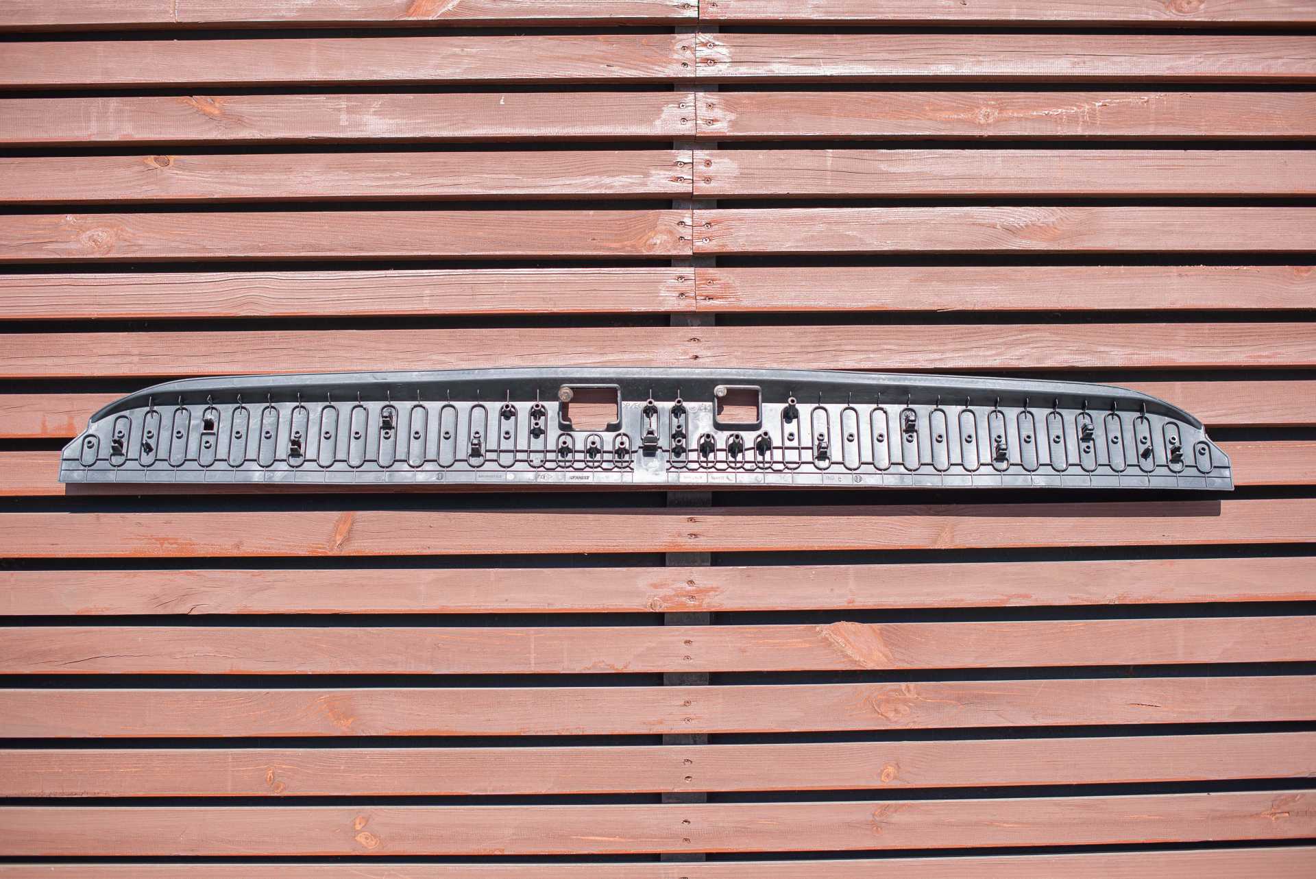 Поріг (підніжка) дверей задніх Renault Master (Opel Movano, Nissan NV400) 2010 -, 849932462R Б/В