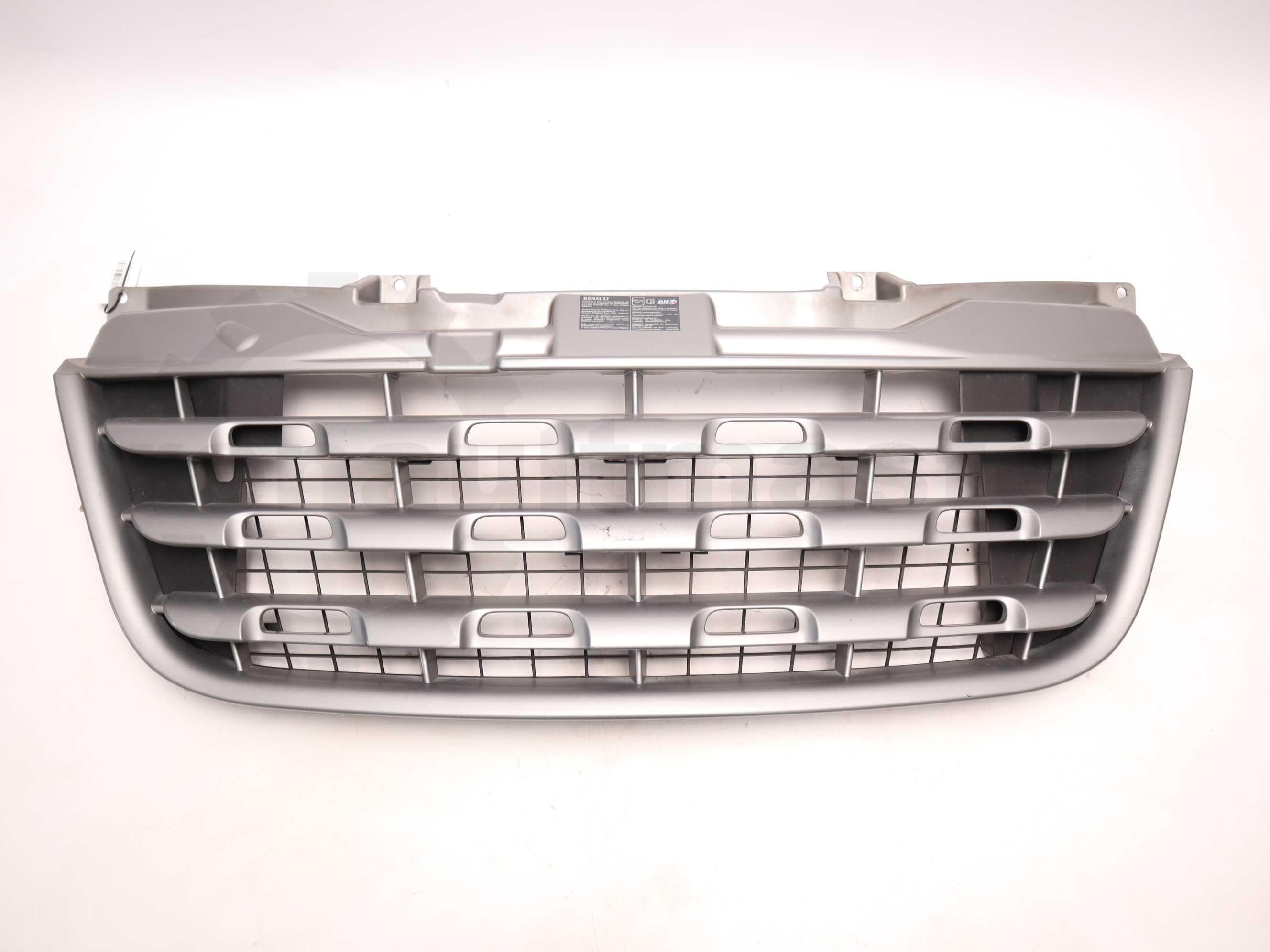Решітка радіатора (до рестайлінга) Renault Master 2010-2014, - 623100256R Б/В