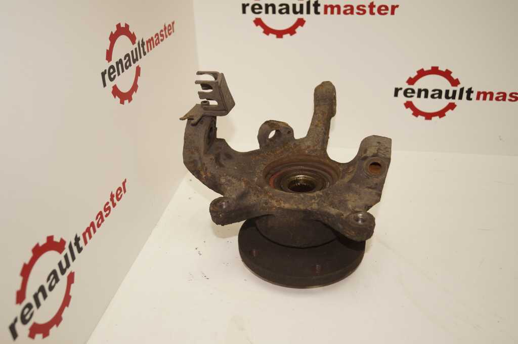 Ступиця передня права R-16 на 24 Renault Master (Opel Movano,Nissan Interstar) 2003-2010, 8220001127 24 Б/В