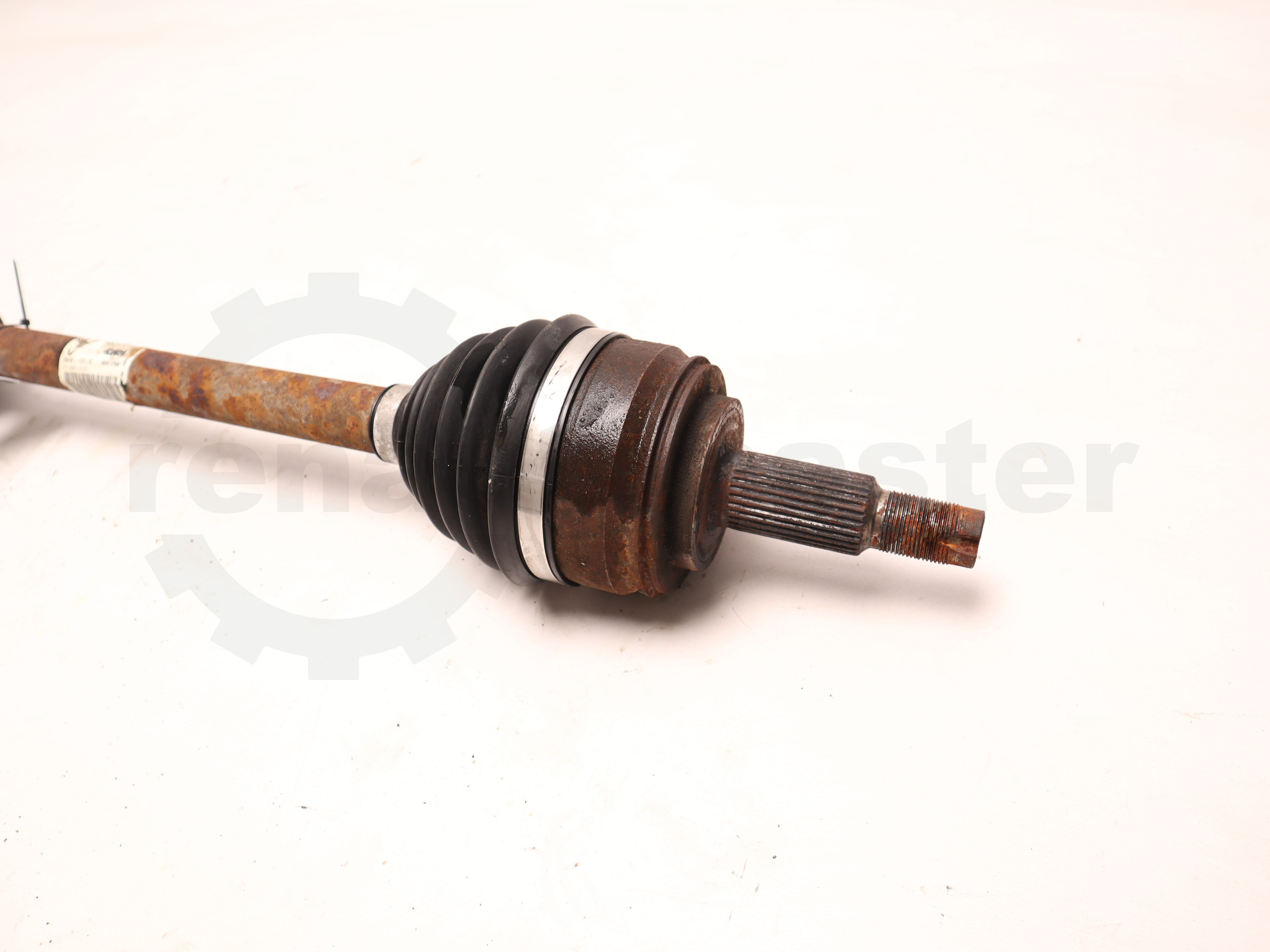 Напіввісь права (вузький підшипник) Renault Master (Opel Movano, Nissan NV400) 2010 -, 391009620R Б/В