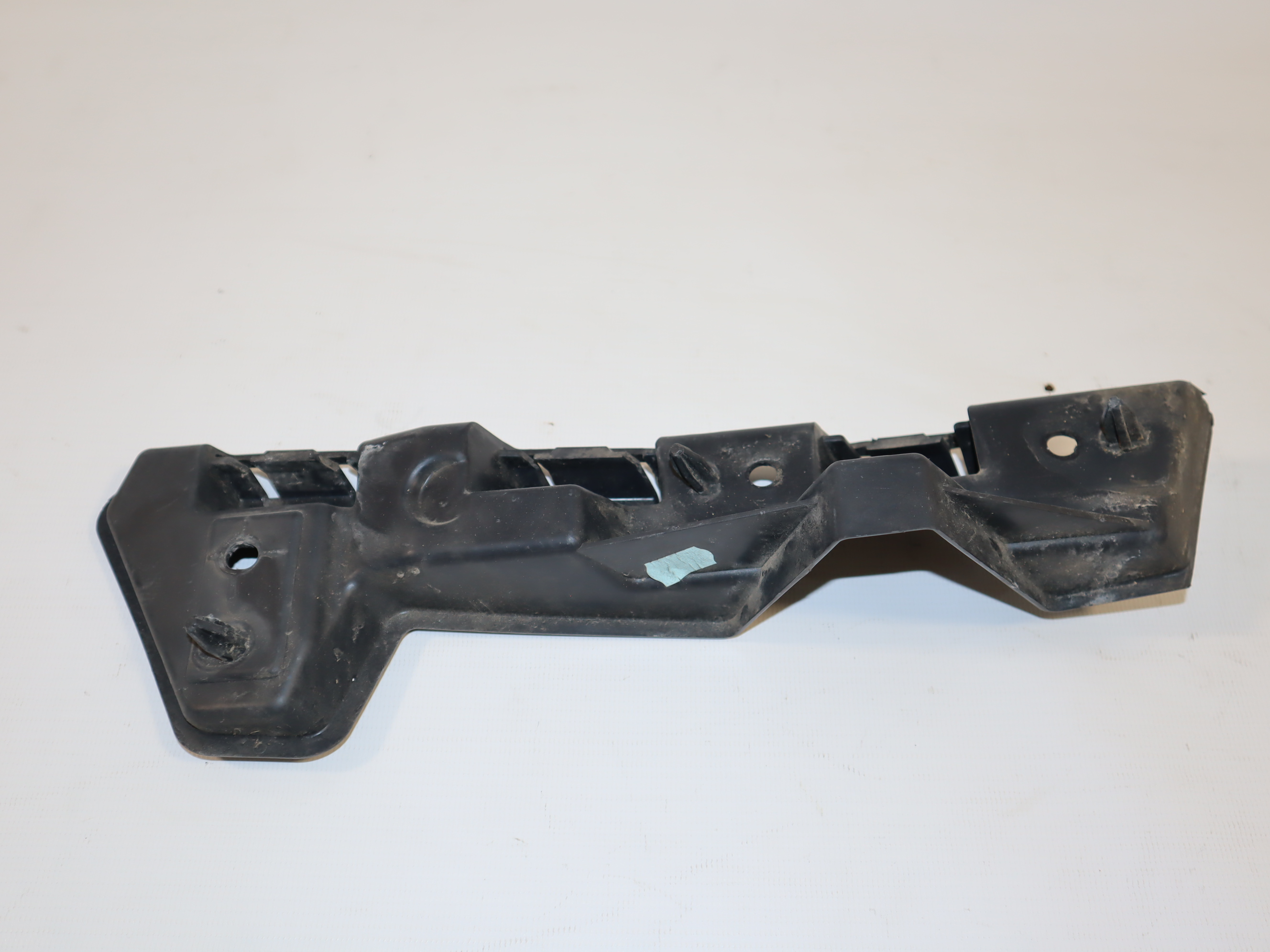 Кріплення переднього бампера праве Renault Master (Opel Movano, Nissan NV400) 2010 -, 960160002R Б/В
