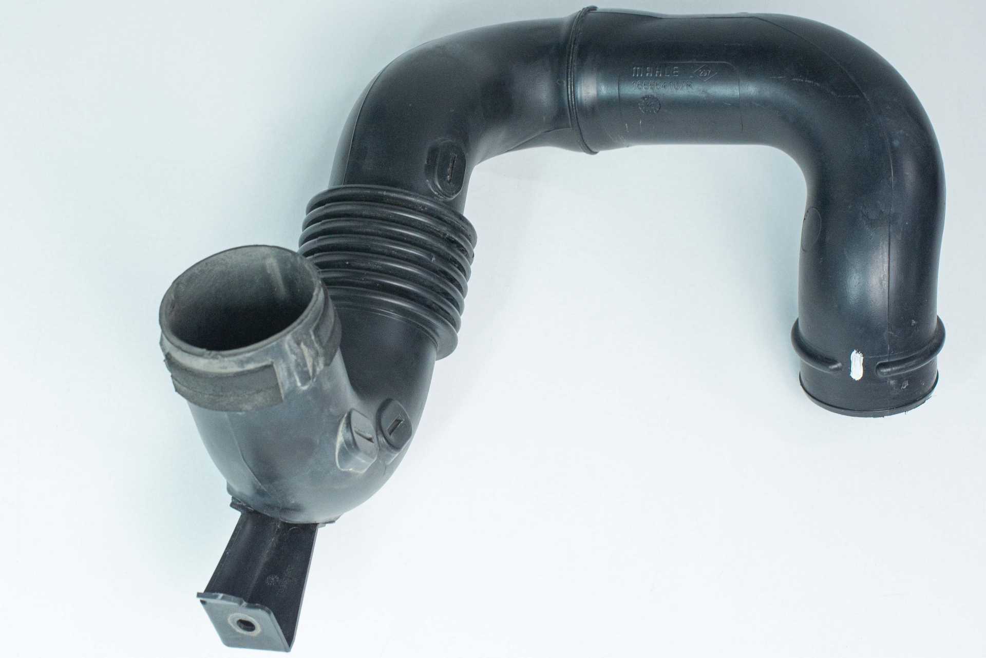 Патрубок забору повітря Renault Master (Opel Movano, Nissan NV400) 2010 -, 165554107R Б/В