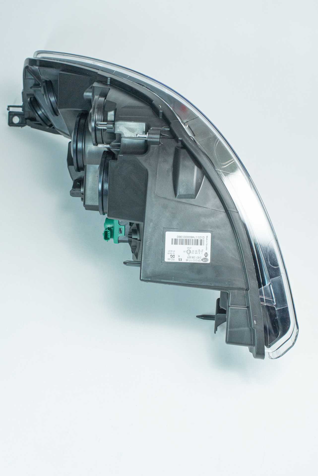 Фара передня права Renault Master (Opel Movano, Nissan NV400) 2010 -, 260106869R Б/В
