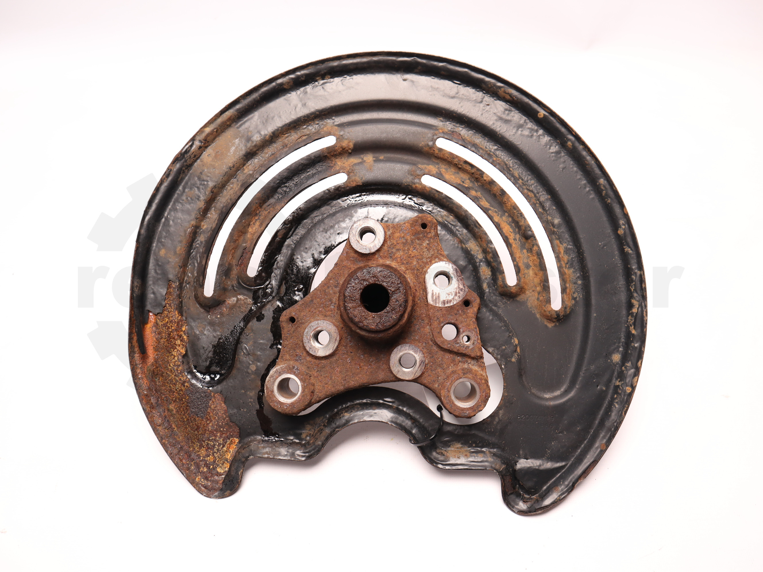 Вісь задньої ступиці права Renault Trafic (Opel Vivaro, Nissan NV300) 2014 -, 8200219007, 8200050016 Б/В