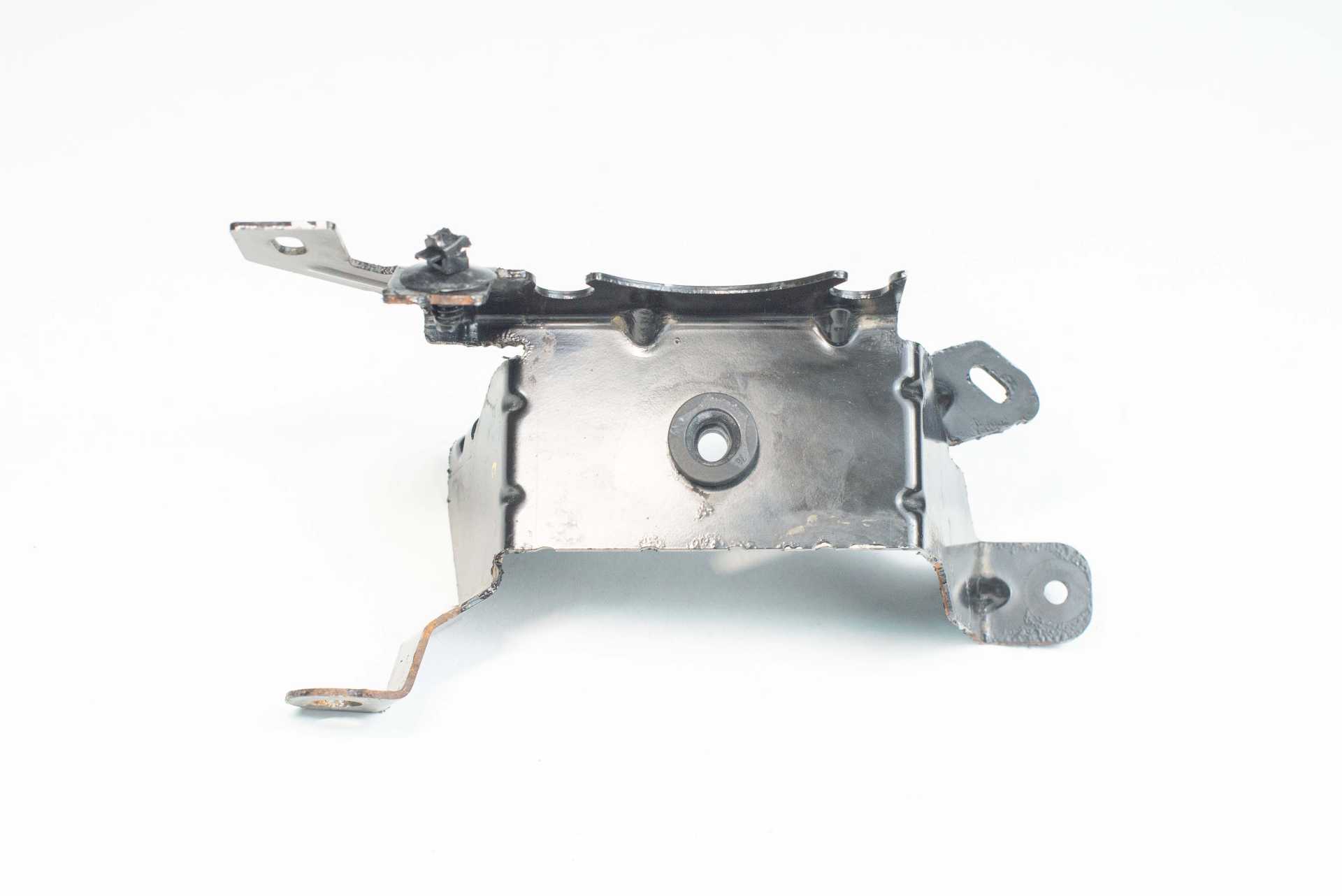Кронштейн блока ABS Renault Master (Opel Movano, Nissan NV400) 2010 -, 8200735313 Б/В