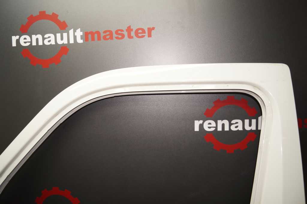 Двері передні ліві некомплектні Renault Master (Opel Movano, Nissan NV400) 2010 -, 801017005R Б/В