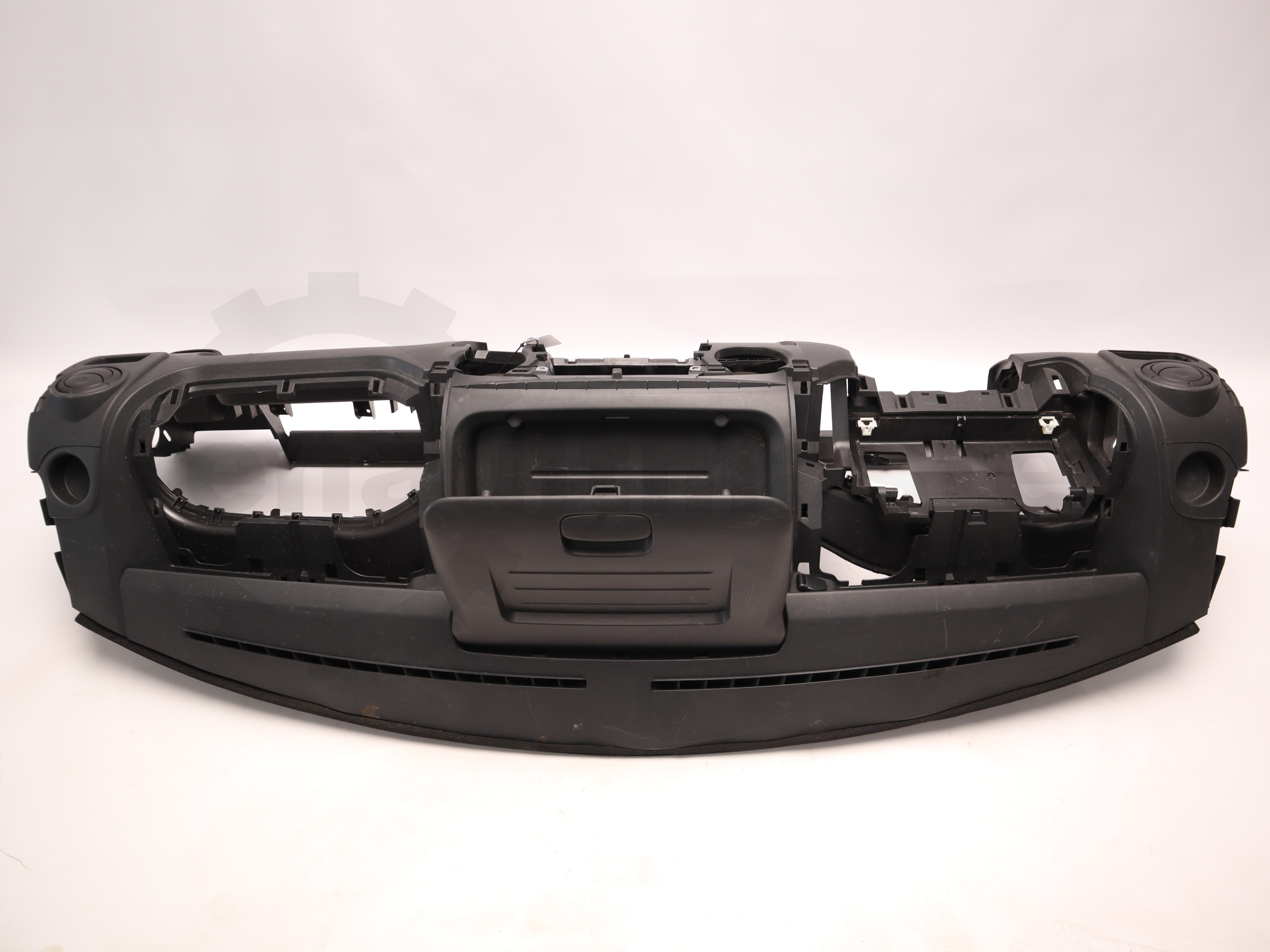 Центральна панель салону (торпедо) Renault Master (Opel Movano, Nissan NV400) 2010 -, 681000035R Б/В