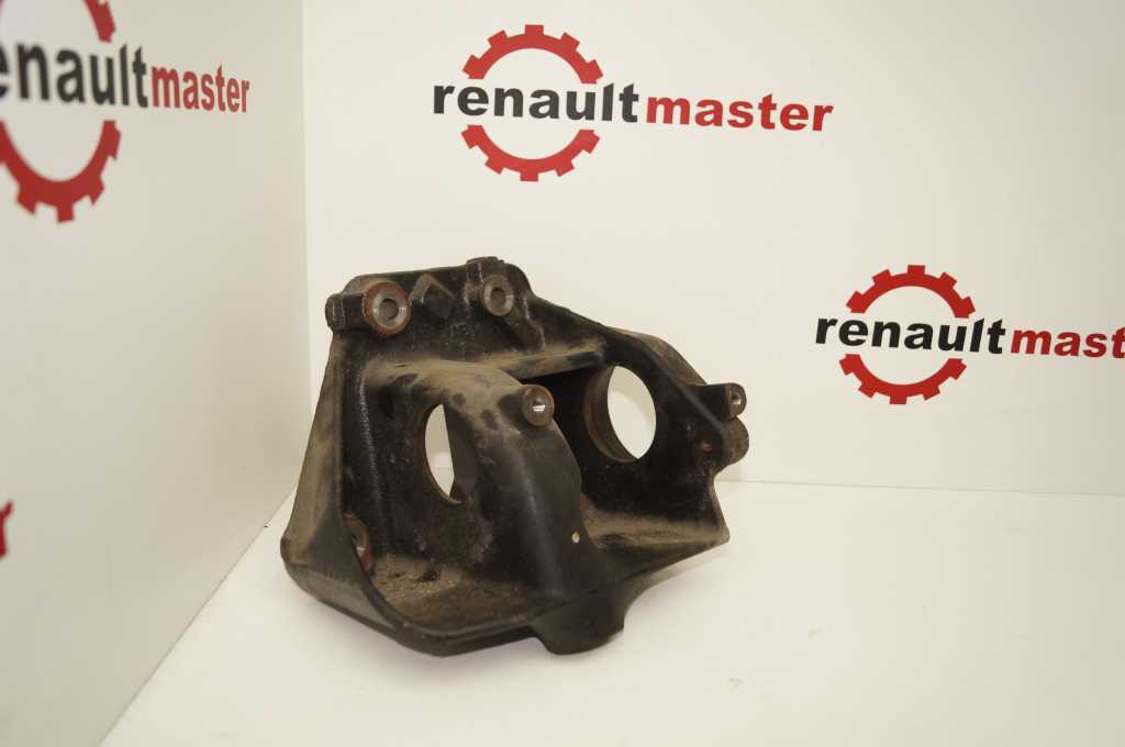 Кронштейн підвісного підшипника 2.5DCI Renault Trafic 2007-2010, 8200426805 Б/В