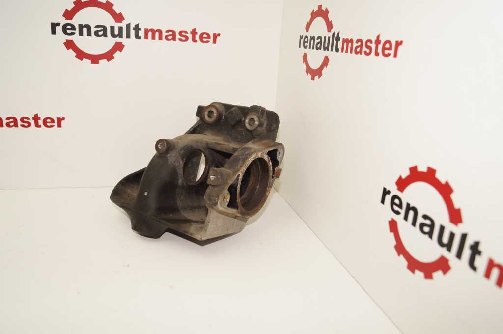 Кронштейн підвісного підшипника 2.5DCI Renault Trafic 2007-2010, 8200426805 Б/В
